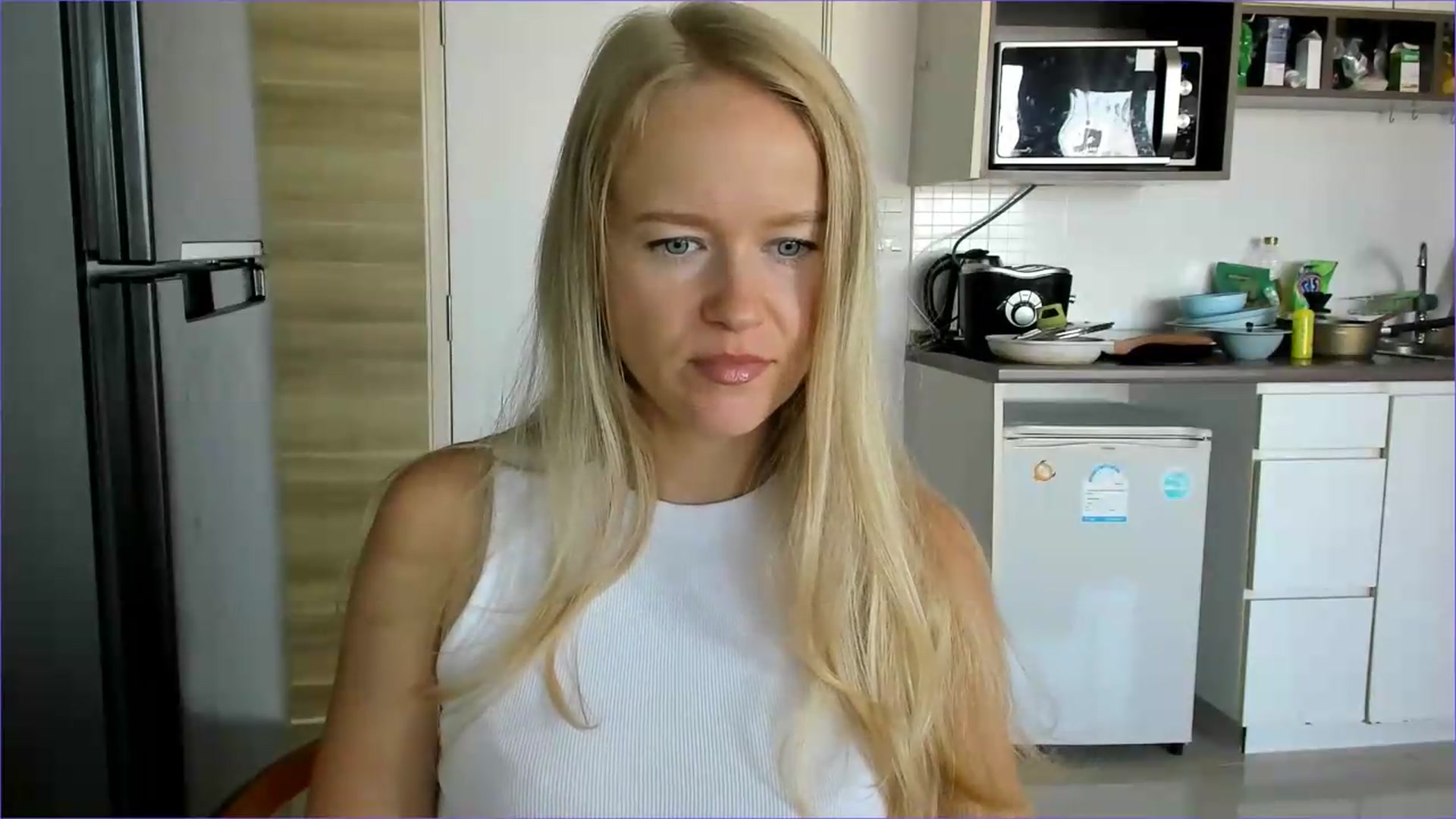 Gallery image thumbnail from Petite_Star's myfreecams stream on, 07/27/2026, 03:18 image 5 of 20