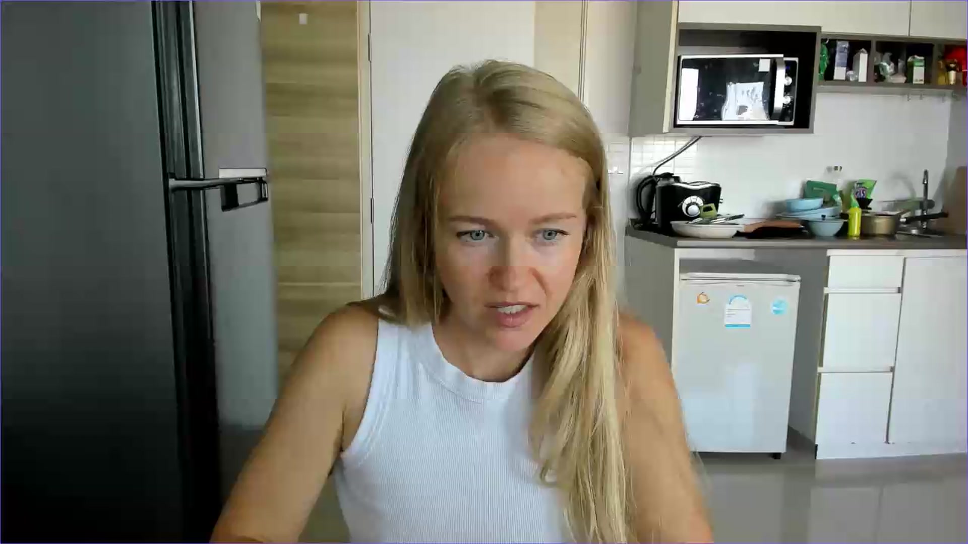 Gallery image thumbnail from Petite_Star's myfreecams stream on, 07/27/2026, 04:46 image 1 of 20