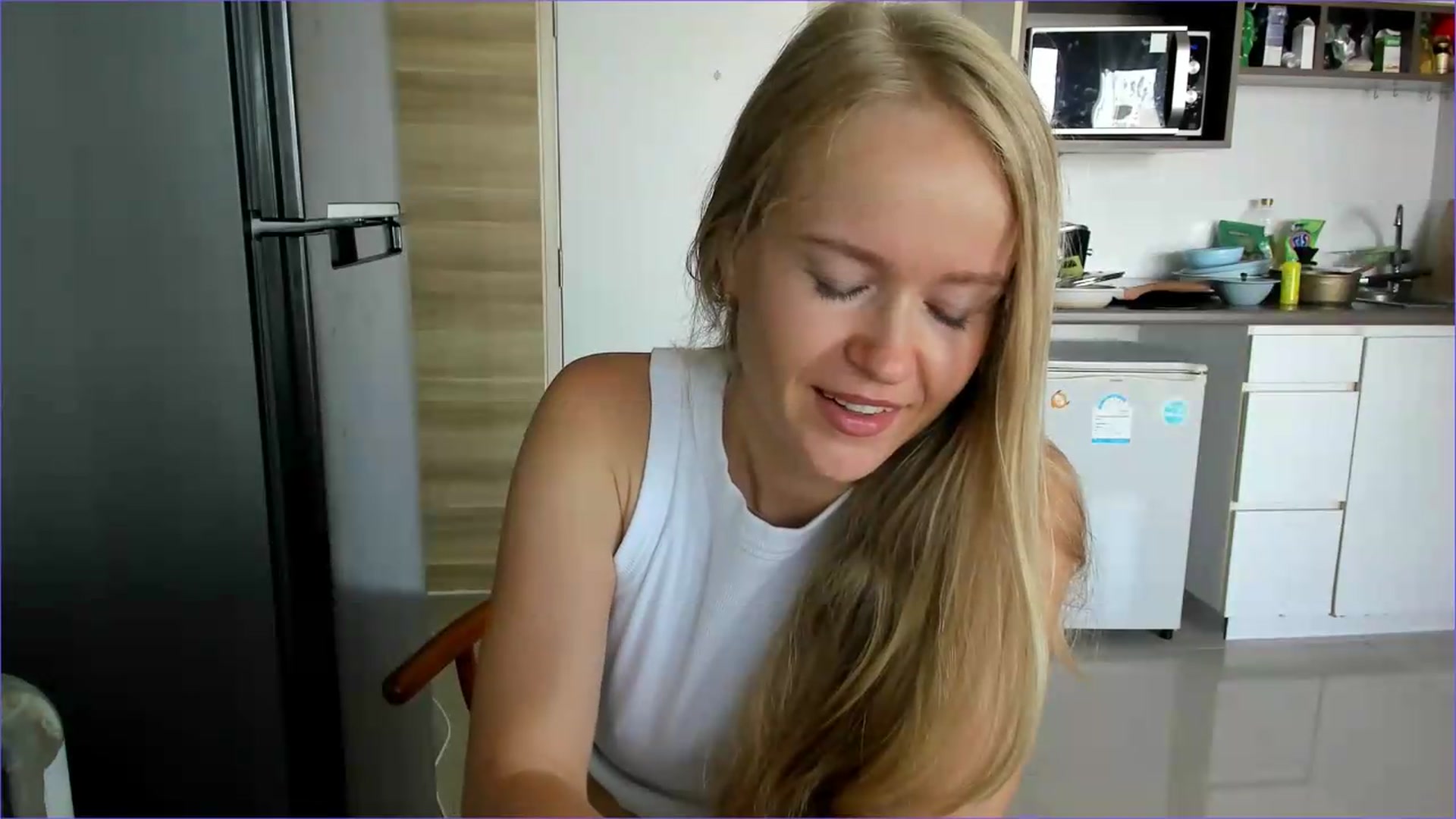 Gallery image thumbnail from Petite_Star's myfreecams stream on, 07/27/2026, 04:46 image 12 of 20