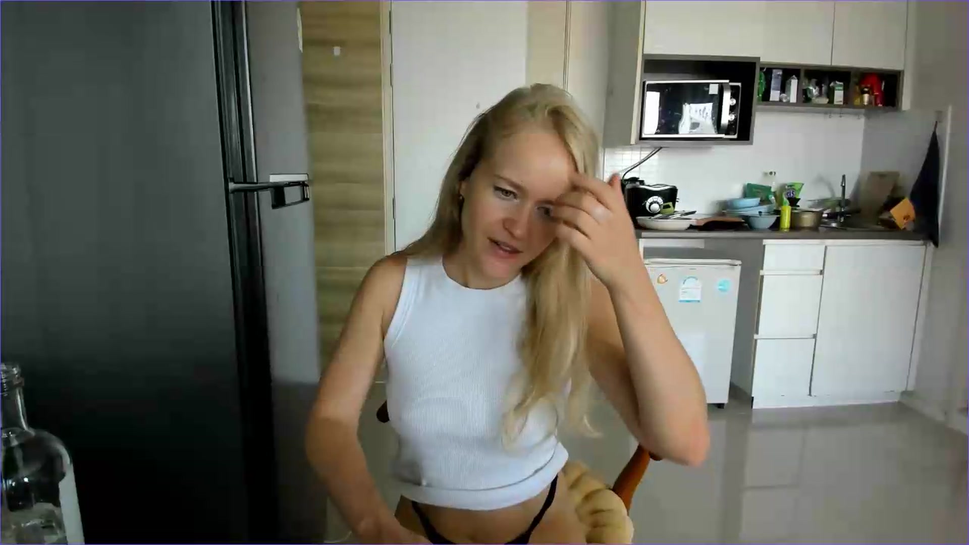 Gallery image thumbnail from Petite_Star's myfreecams stream on, 07/27/2026, 05:39 image 12 of 20