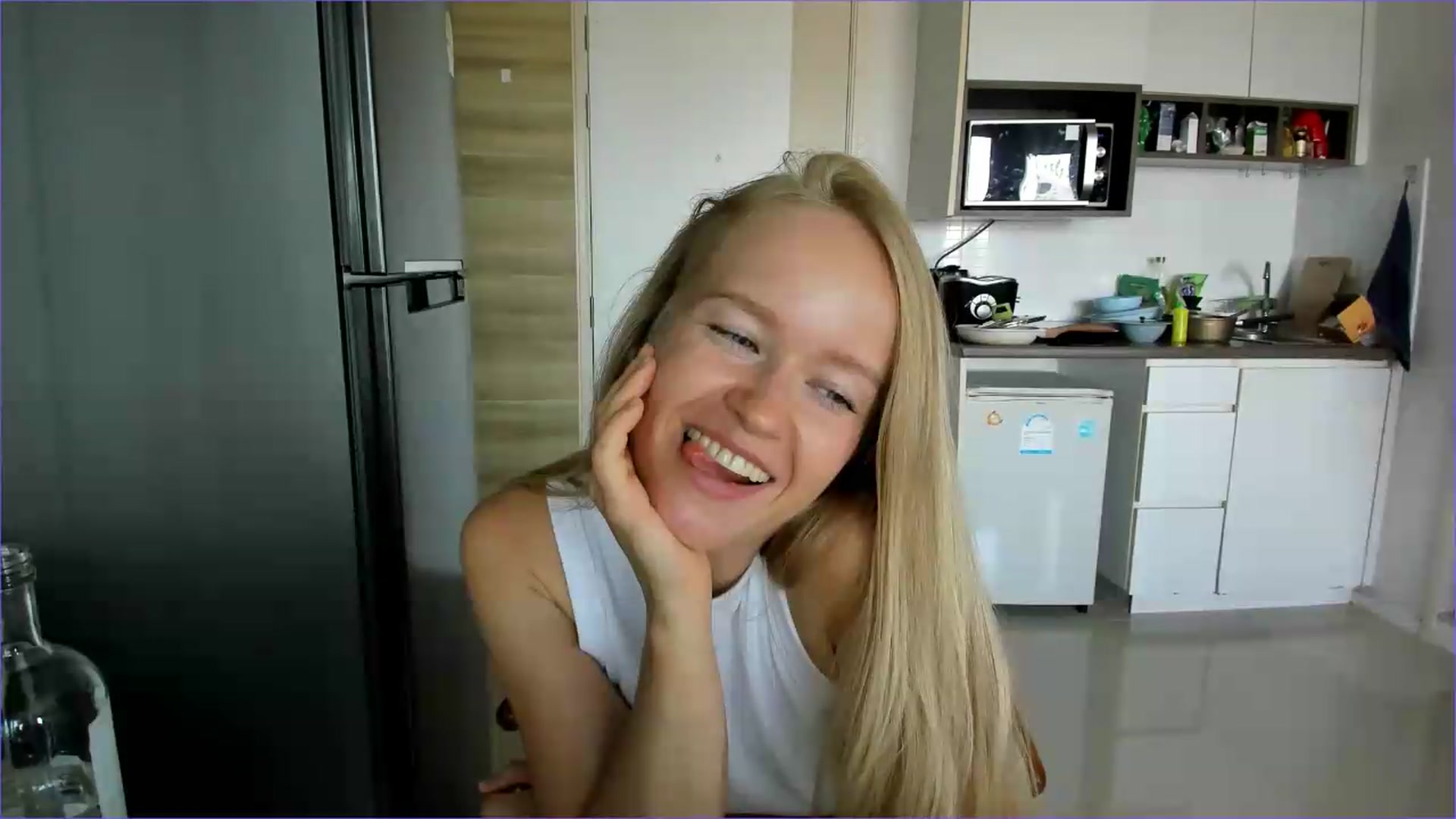 Gallery image thumbnail from Petite_Star's myfreecams stream on, 07/27/2026, 05:39 image 11 of 20