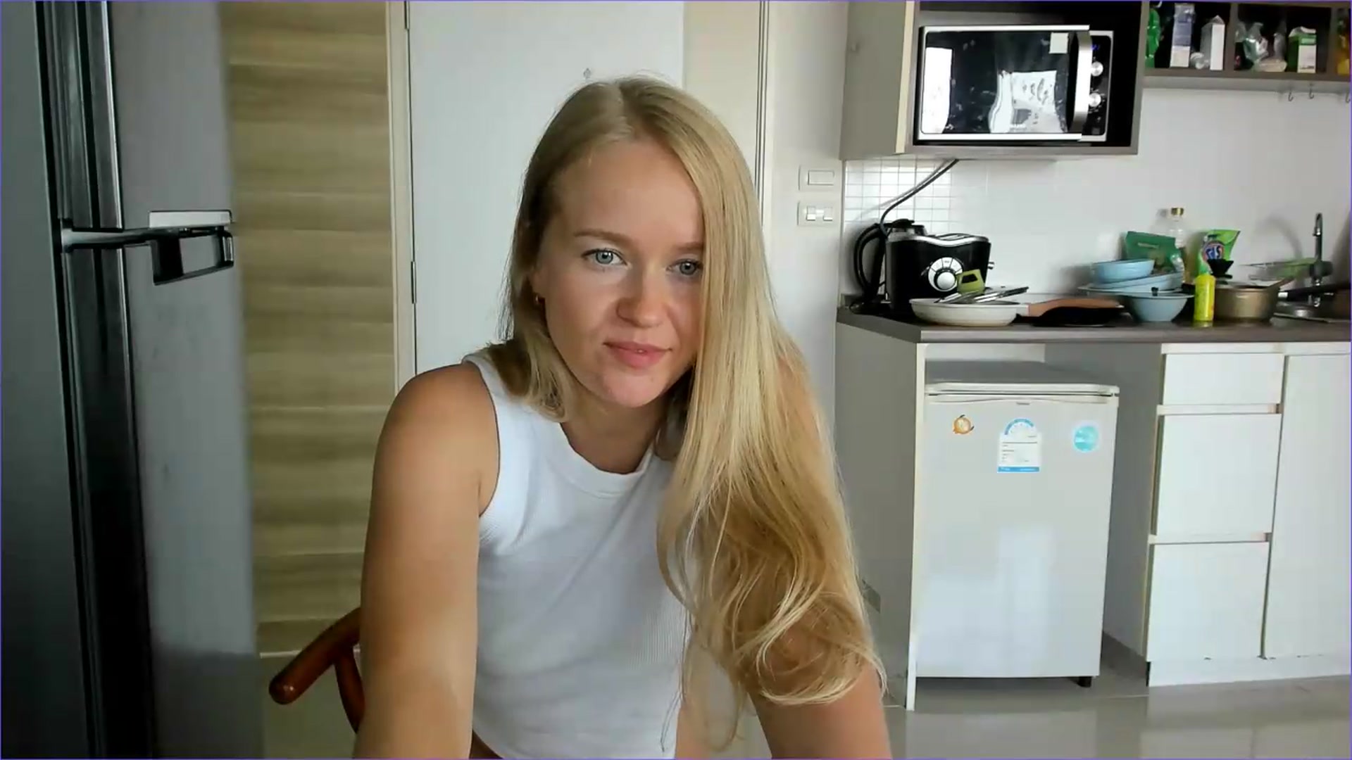 Gallery image thumbnail from Petite_Star's myfreecams stream on, 07/27/2026, 06:12 image 7 of 20