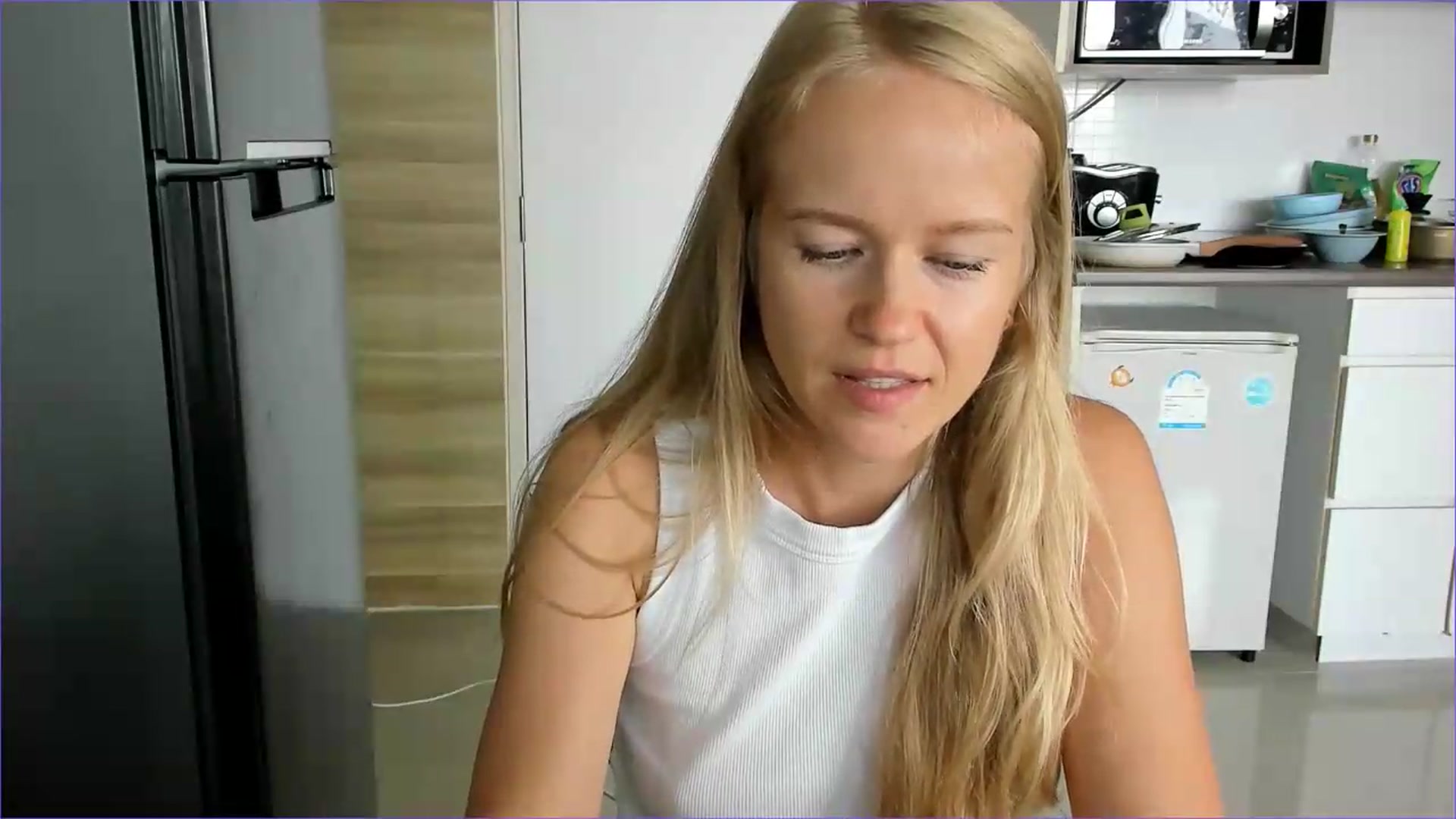 Gallery image thumbnail from Petite_Star's myfreecams stream on, 07/27/2026, 07:15 image 12 of 20