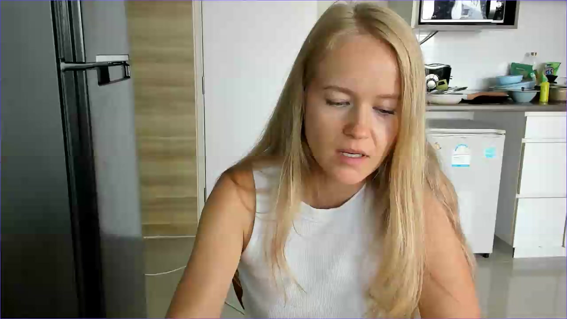 Gallery image thumbnail from Petite_Star's myfreecams stream on, 07/27/2026, 07:15 image 16 of 20