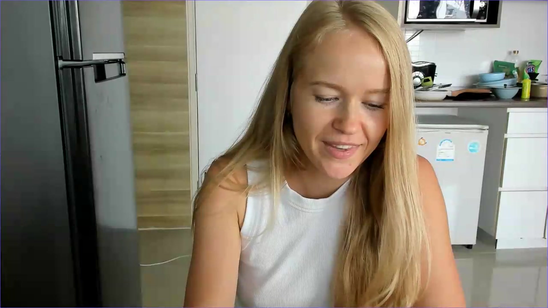 Gallery image thumbnail from Petite_Star's myfreecams stream on, 07/27/2026, 07:15 image 10 of 20
