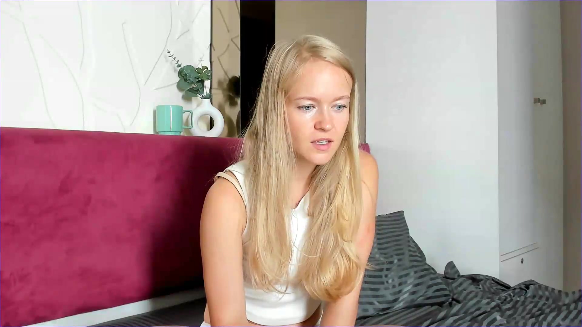 Gallery image thumbnail from Petite_Star's myfreecams stream on, 07/29/2026, 05:50 image 19 of 20