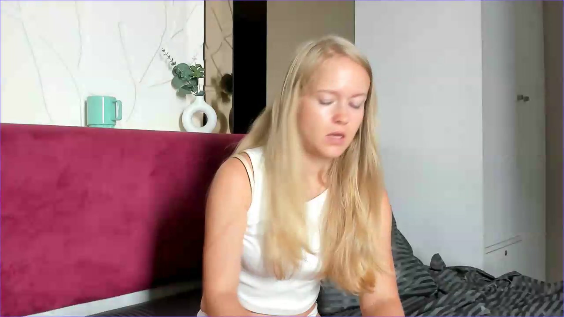 Gallery image thumbnail from Petite_Star's myfreecams stream on, 07/29/2026, 06:32 image 15 of 20