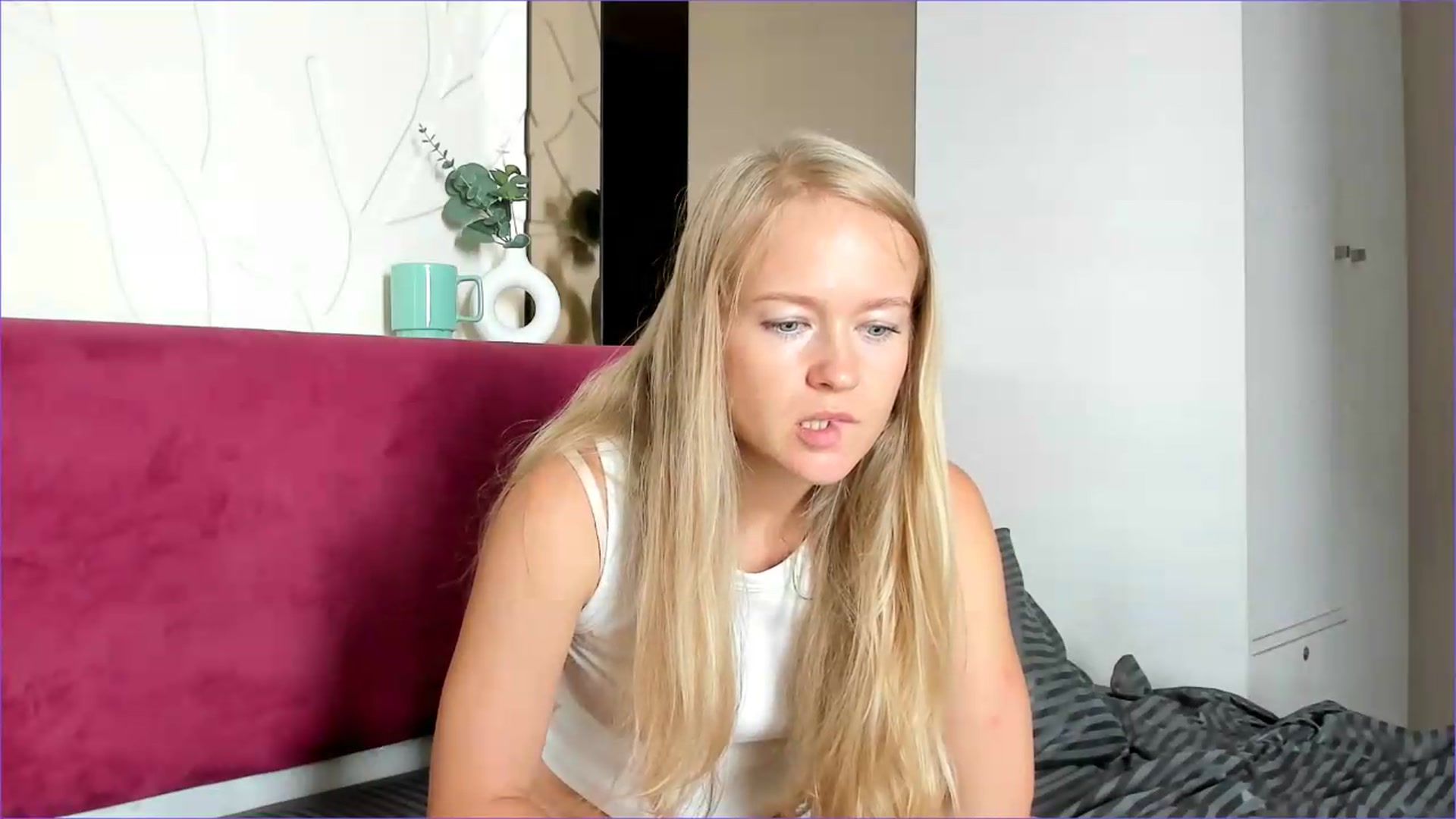 Gallery image thumbnail from Petite_Star's myfreecams stream on, 07/29/2026, 06:32 image 5 of 20
