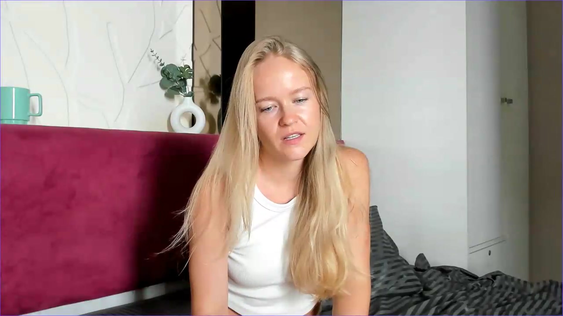 Gallery image thumbnail from Petite_Star's myfreecams stream on, 07/29/2026, 06:51 image 11 of 20