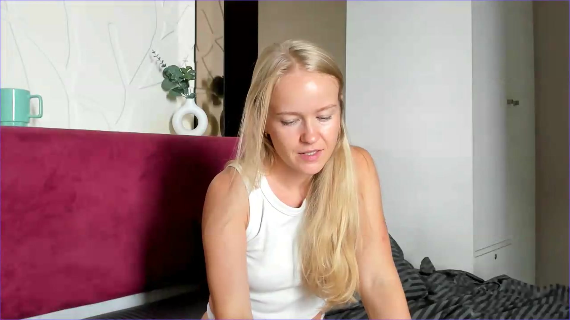 Gallery image thumbnail from Petite_Star's myfreecams stream on, 07/29/2026, 06:51 image 15 of 20