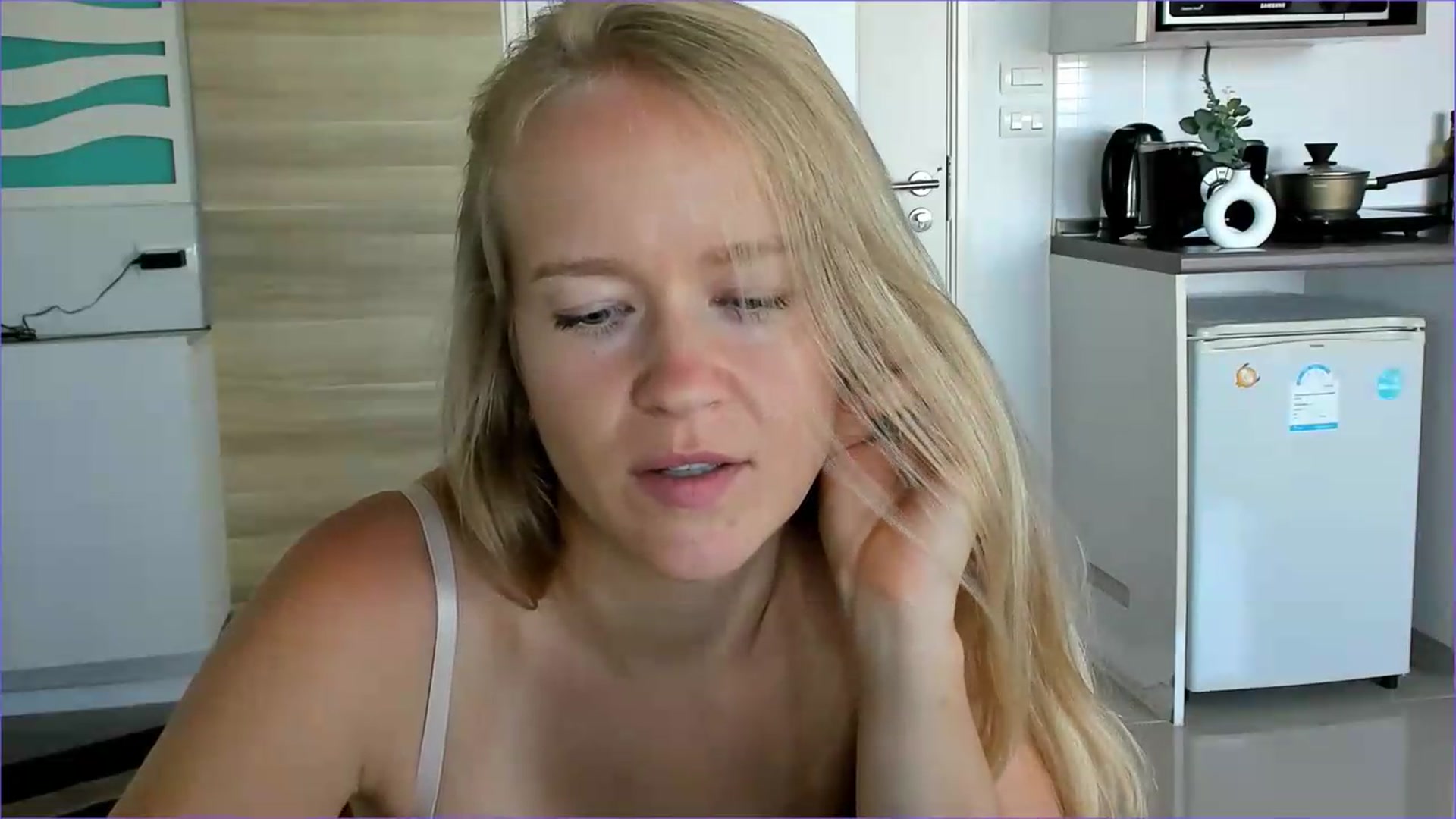 Gallery image thumbnail from Petite_Star's myfreecams stream on, 08/03/2026, 04:44 image 18 of 20