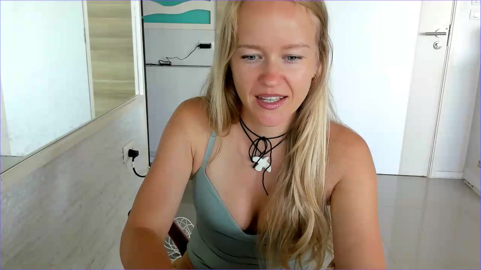 Gallery image thumbnail from Petite_Star's myfreecams stream on, 08/07/2026, 02:51 image 9 of 20