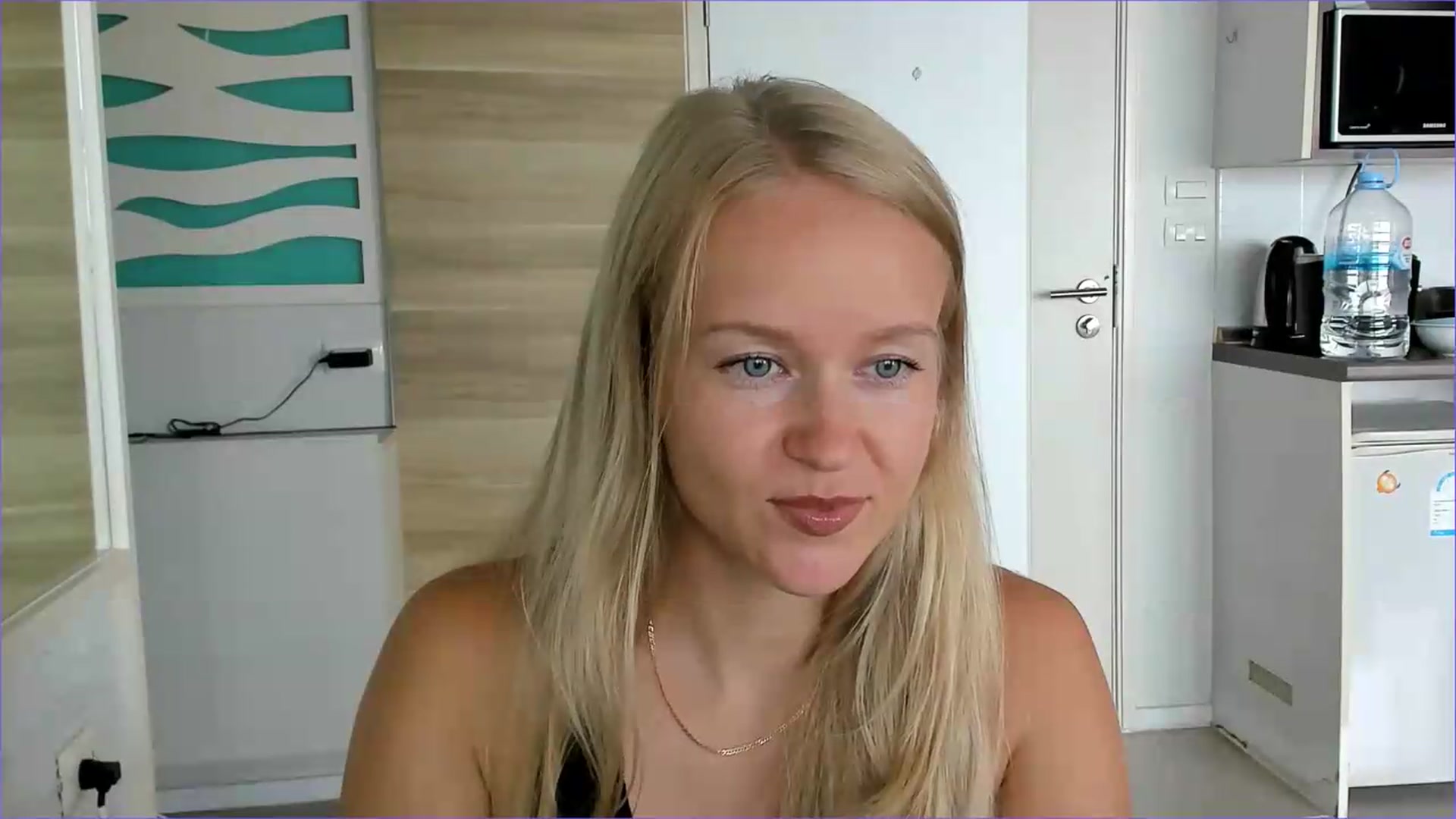 Gallery image thumbnail from Petite_Star's myfreecams stream on, 08/10/2026, 02:53 image 9 of 20