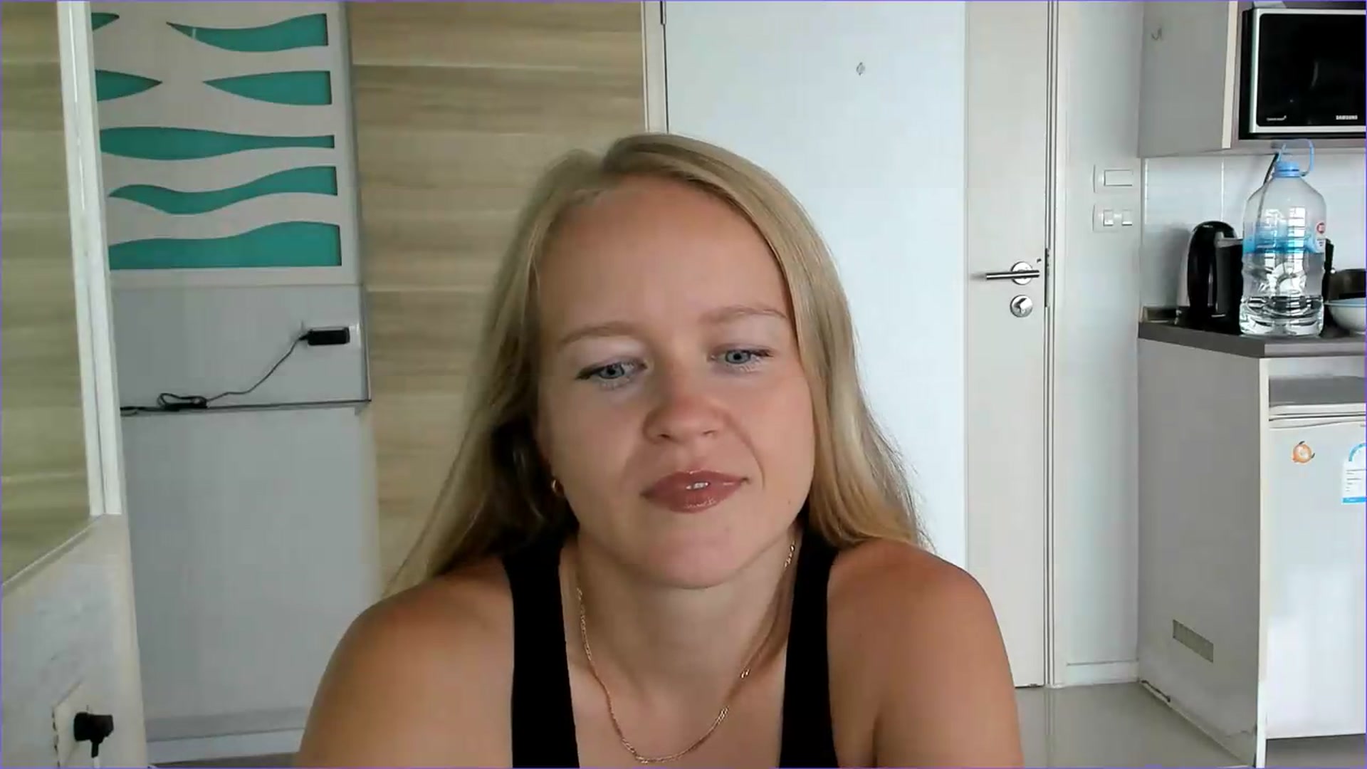 Gallery image thumbnail from Petite_Star's myfreecams stream on, 08/10/2026, 02:53 image 14 of 20
