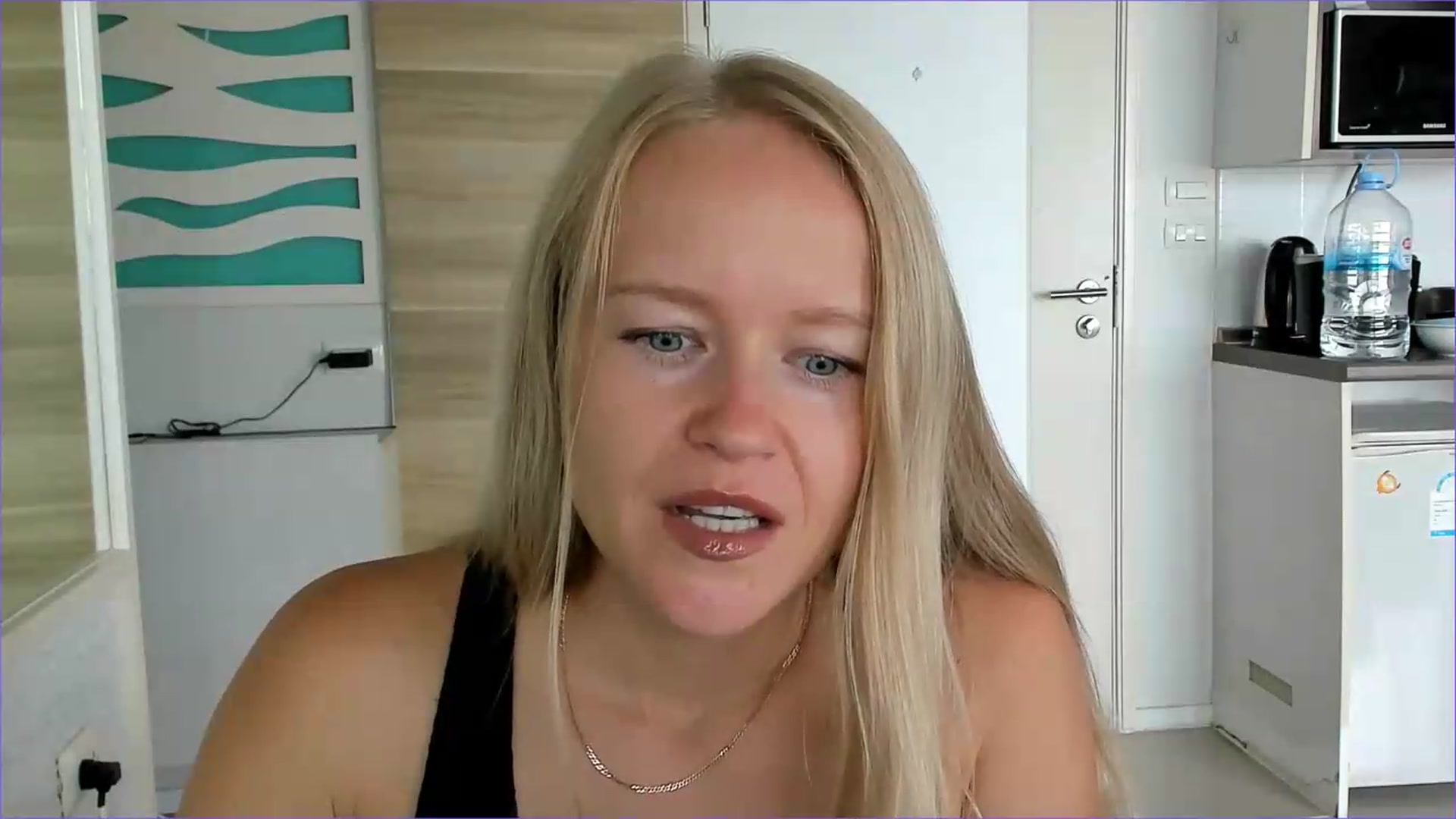 Gallery image thumbnail from Petite_Star's myfreecams stream on, 08/10/2026, 02:53 image 13 of 20