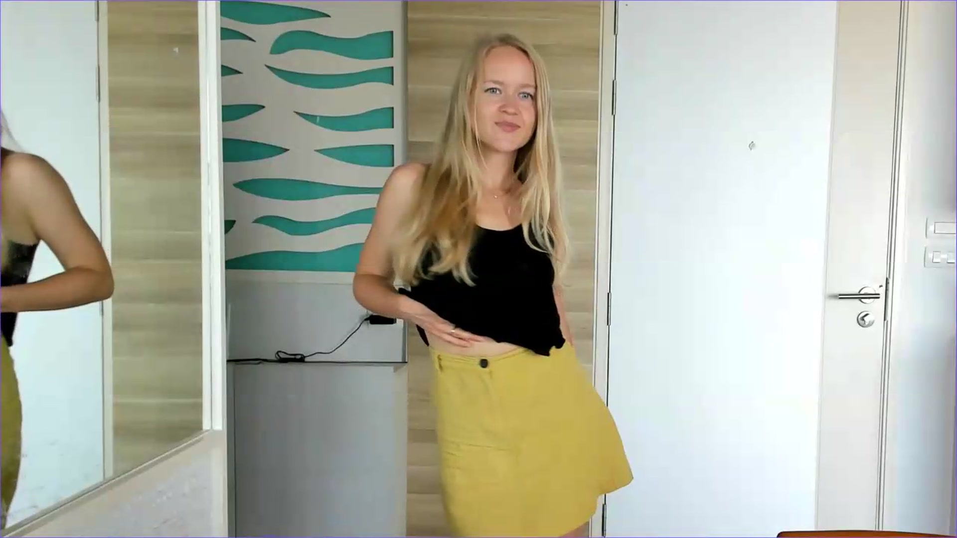 Gallery image thumbnail from Petite_Star's myfreecams stream on, 08/10/2026, 04:01 image 9 of 20