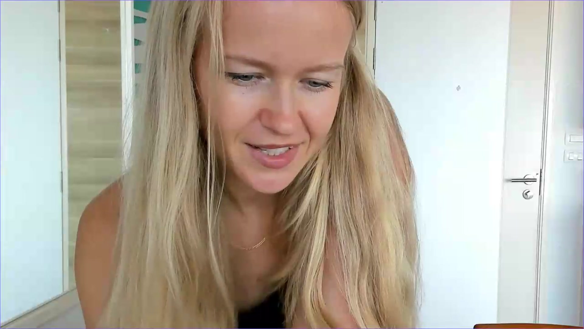 Gallery image thumbnail from Petite_Star's myfreecams stream on, 08/10/2026, 04:01 image 12 of 20