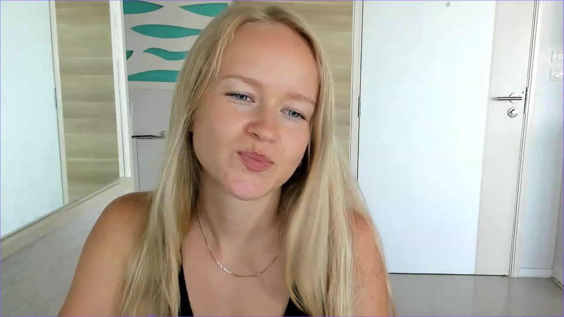 Gallery image thumbnail from Petite_Star's myfreecams stream on, 08/10/2026, 04:01 image 3 of 20