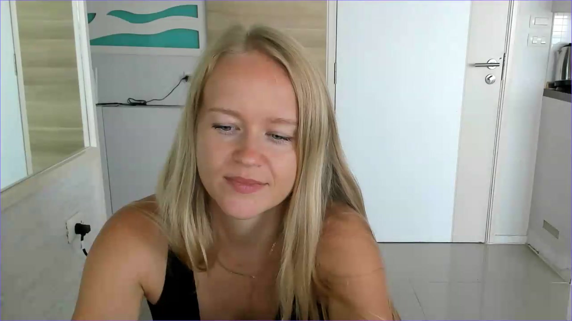 Gallery image thumbnail from Petite_Star's myfreecams stream on, 08/10/2026, 04:43 image 4 of 20