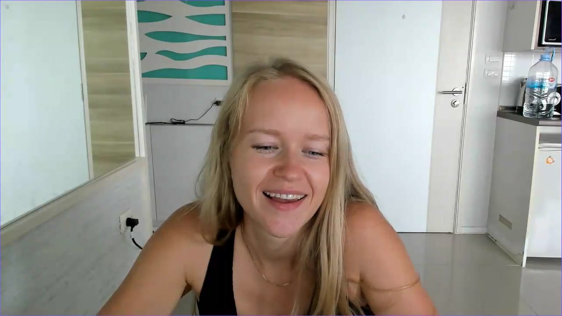 Gallery image thumbnail from Petite_Star's myfreecams stream on, 08/10/2026, 06:05 image 12 of 20