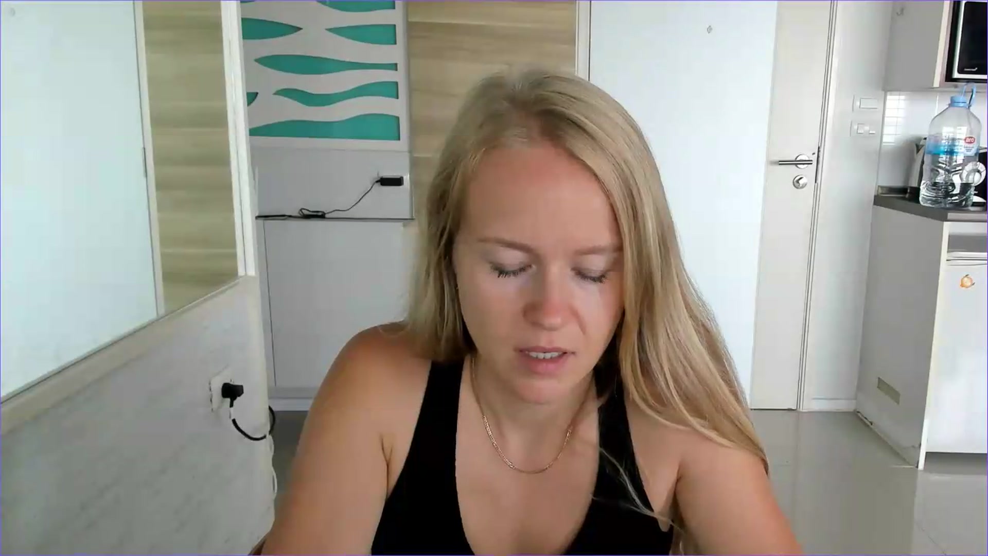 Gallery image thumbnail from Petite_Star's myfreecams stream on, 08/10/2026, 06:05 image 6 of 20