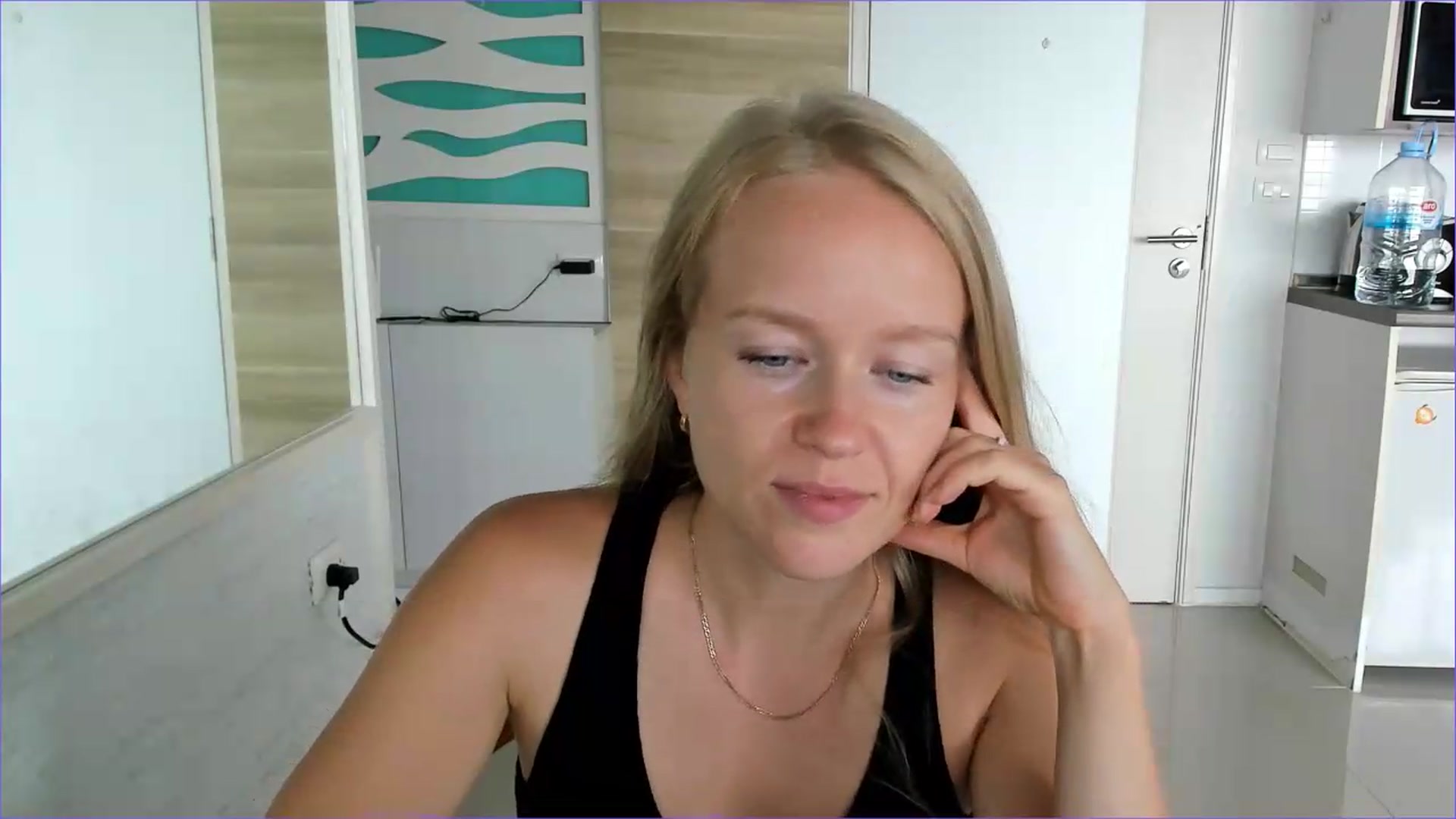 Gallery image thumbnail from Petite_Star's myfreecams stream on, 08/10/2026, 06:05 image 17 of 20