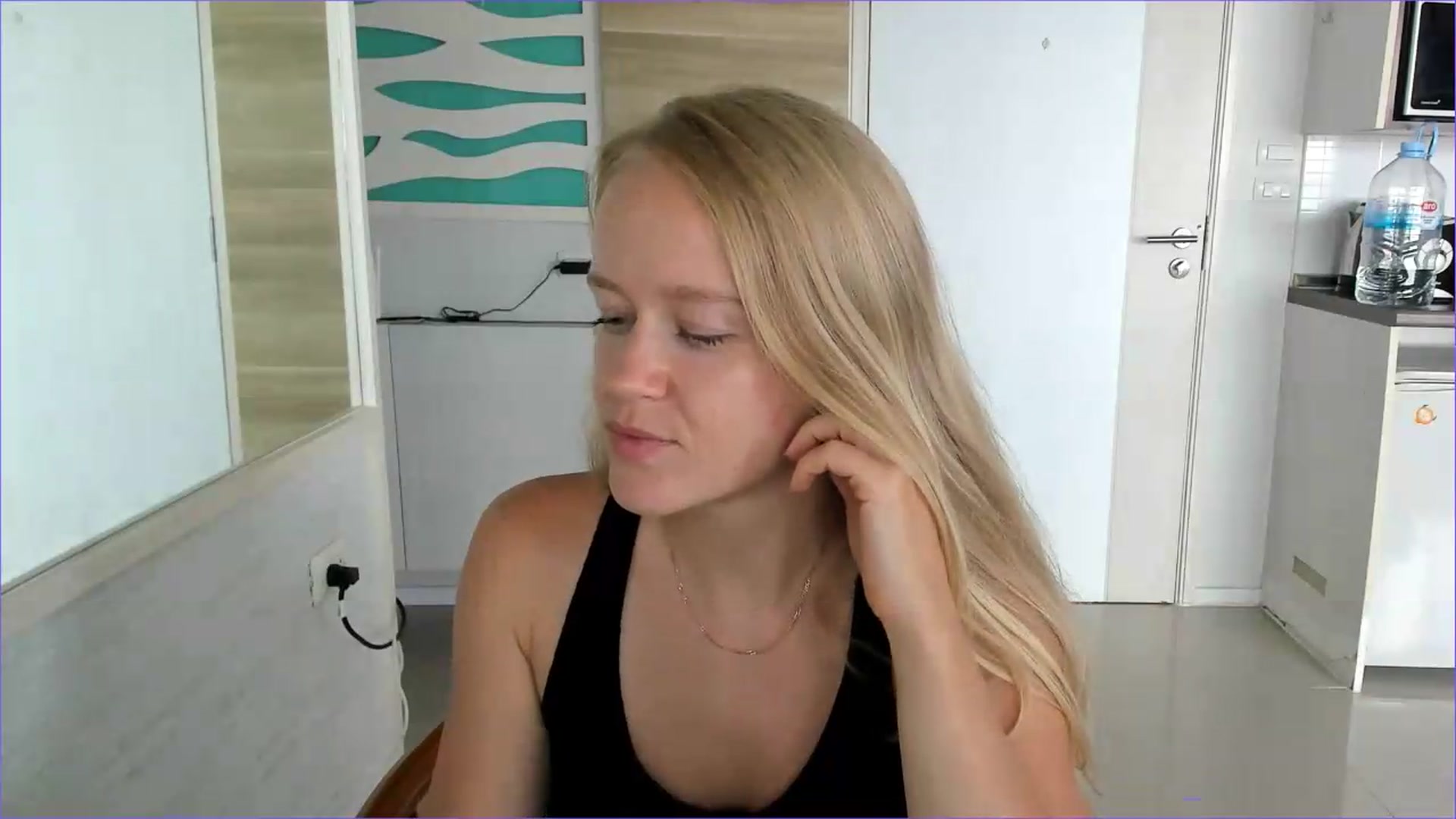 Gallery image thumbnail from Petite_Star's myfreecams stream on, 08/10/2026, 06:05 image 2 of 20
