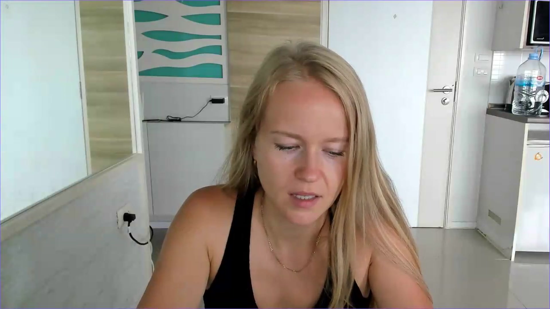 Gallery image thumbnail from Petite_Star's myfreecams stream on, 08/10/2026, 06:05 image 18 of 20