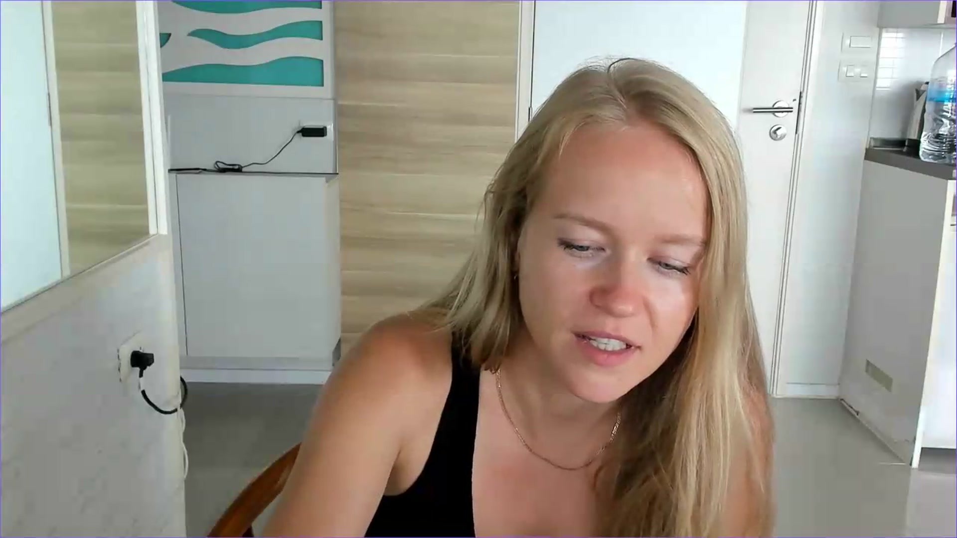 Gallery image thumbnail from Petite_Star's myfreecams stream on, 08/10/2026, 06:33 image 10 of 20