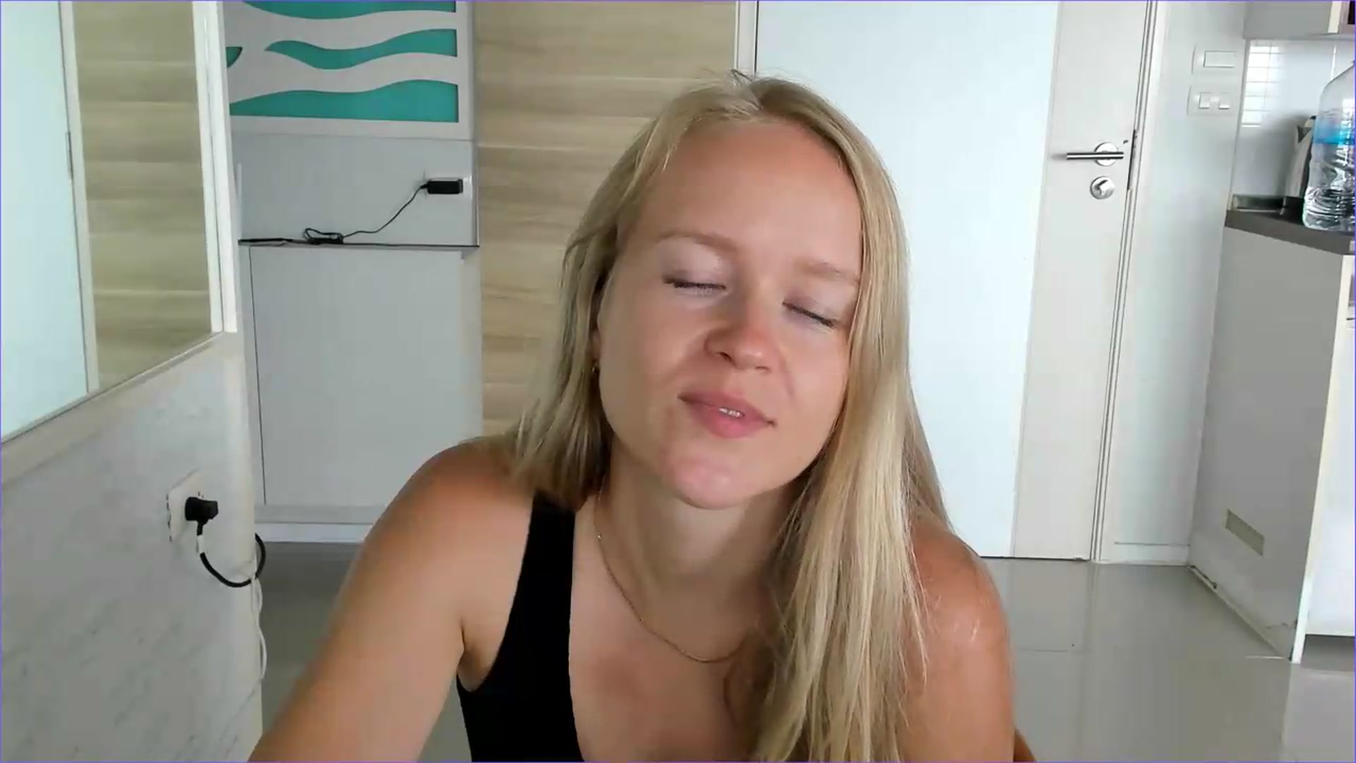Gallery image thumbnail from Petite_Star's myfreecams stream on, 08/10/2026, 06:33 image 11 of 20