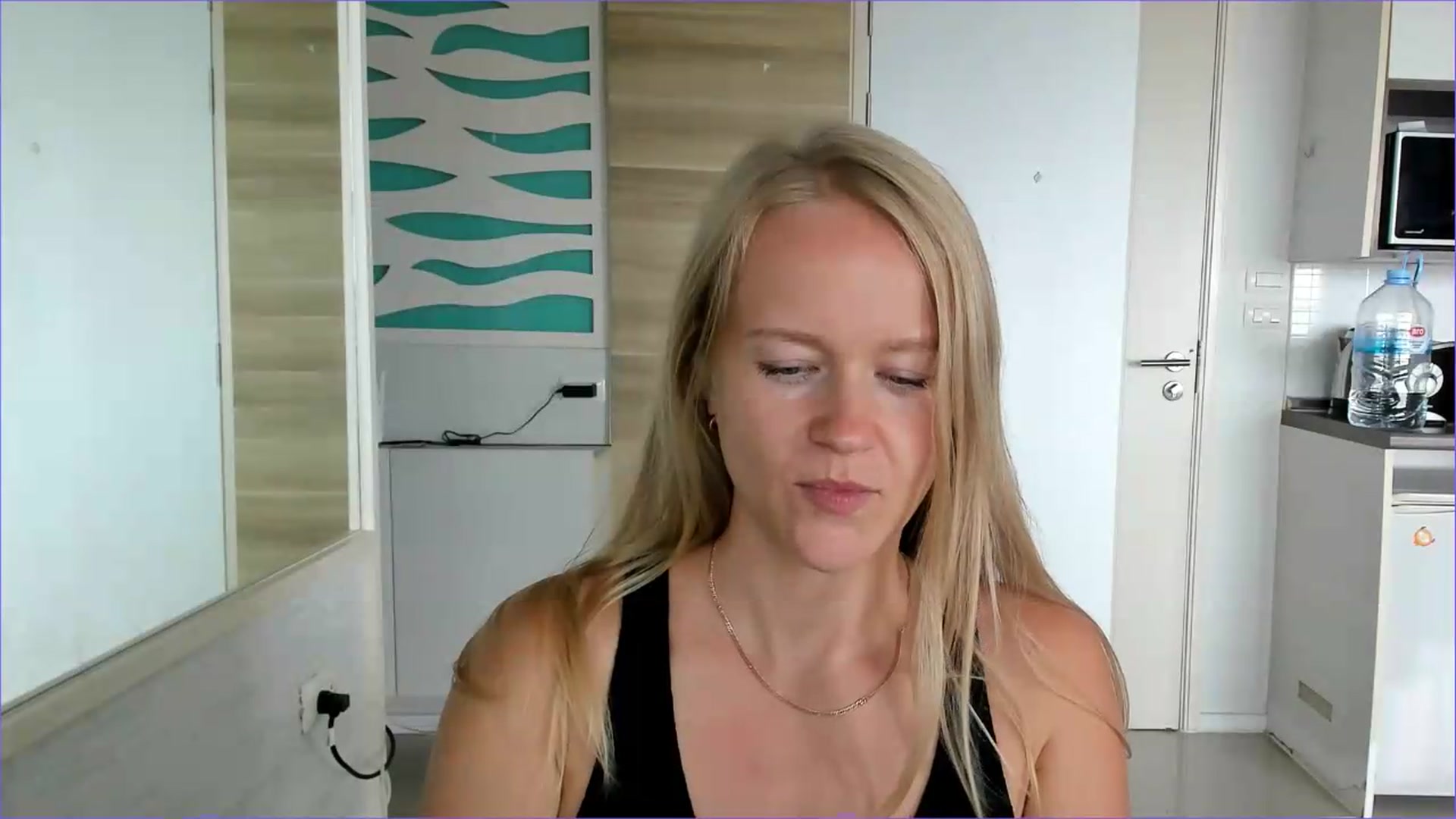 Gallery image thumbnail from Petite_Star's myfreecams stream on, 08/10/2026, 06:33 image 7 of 20