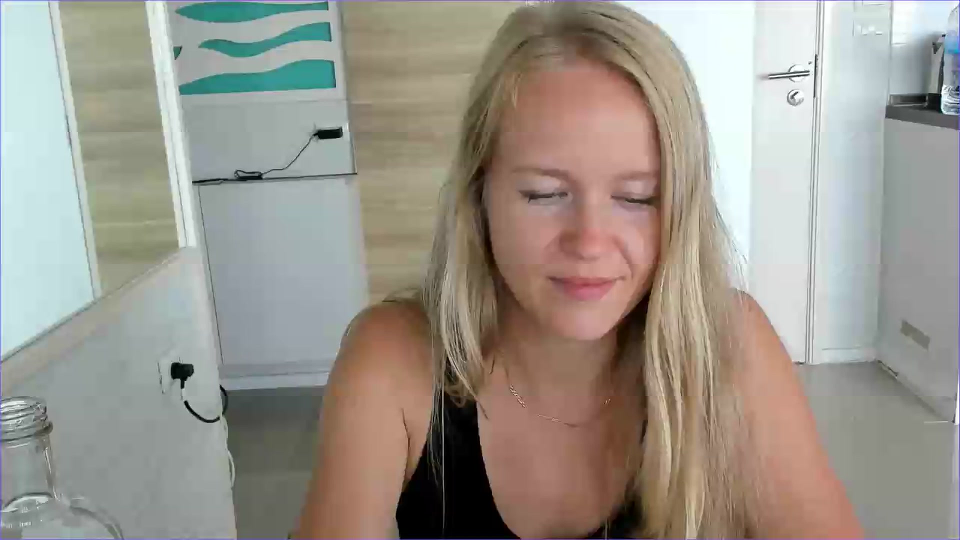 Gallery image thumbnail from Petite_Star's myfreecams stream on, 08/10/2026, 07:13 image 6 of 20