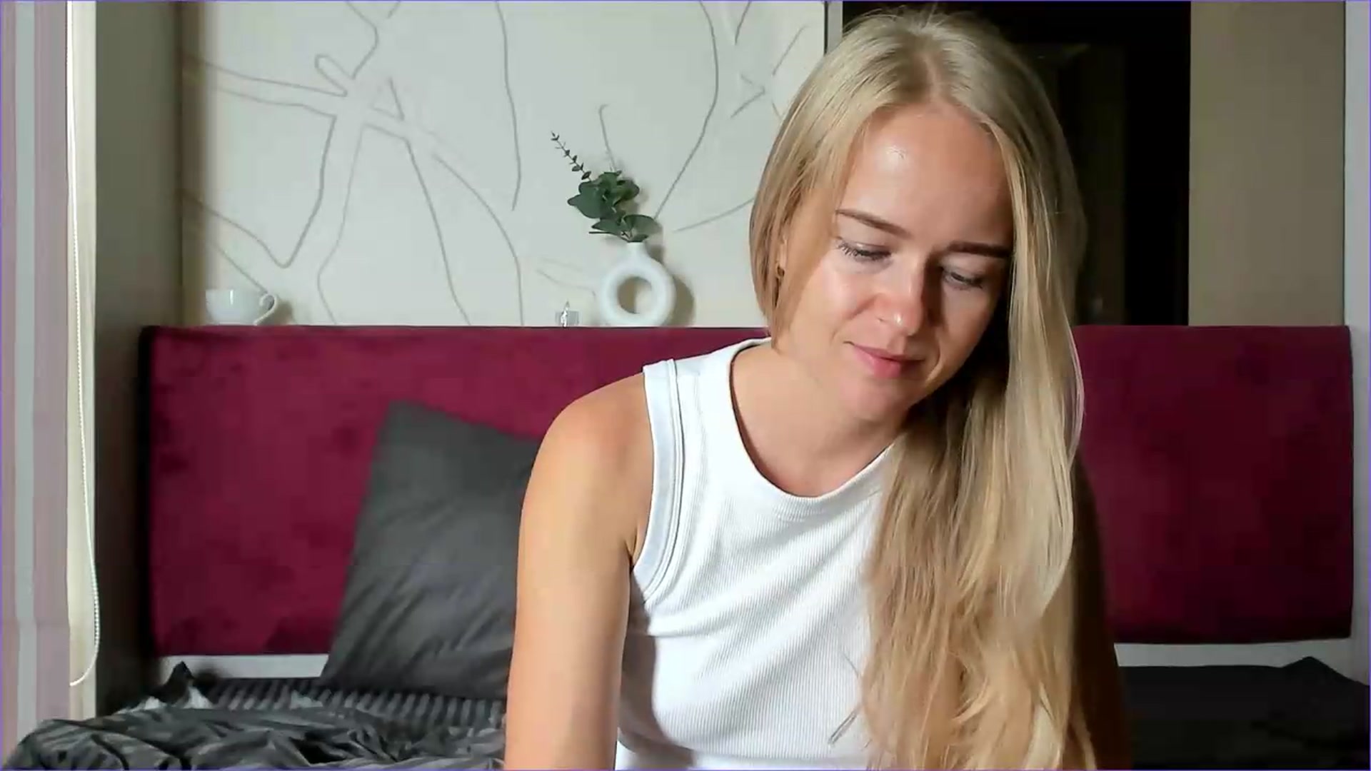 Gallery image thumbnail from Petite_Star's myfreecams stream on, 08/13/2026, 07:33 image 12 of 20