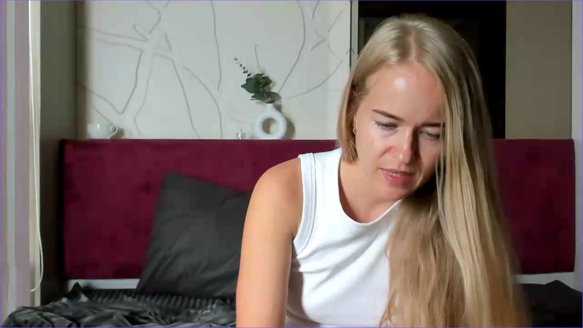 Gallery image thumbnail from Petite_Star's myfreecams stream on, 08/13/2026, 07:33 image 19 of 20