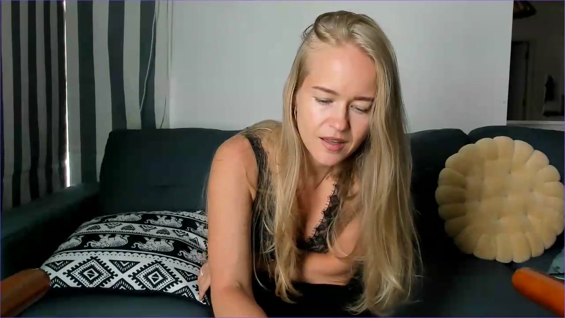 Gallery image thumbnail from Petite_Star's myfreecams stream on, 08/14/2026, 05:28 image 10 of 20