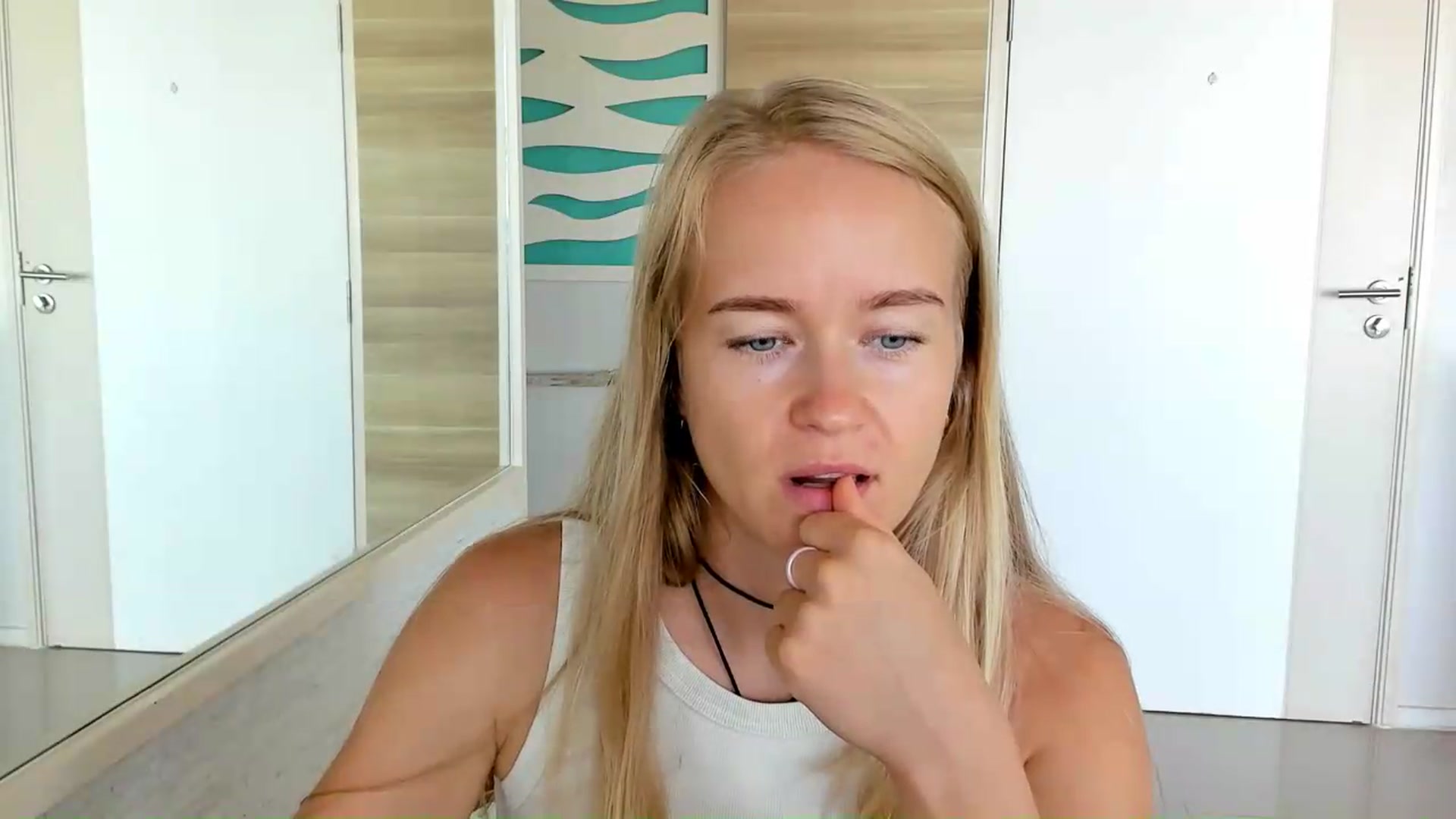 Gallery image thumbnail from Petite_Star's myfreecams stream on, 08/18/2026, 04:07 image 3 of 20