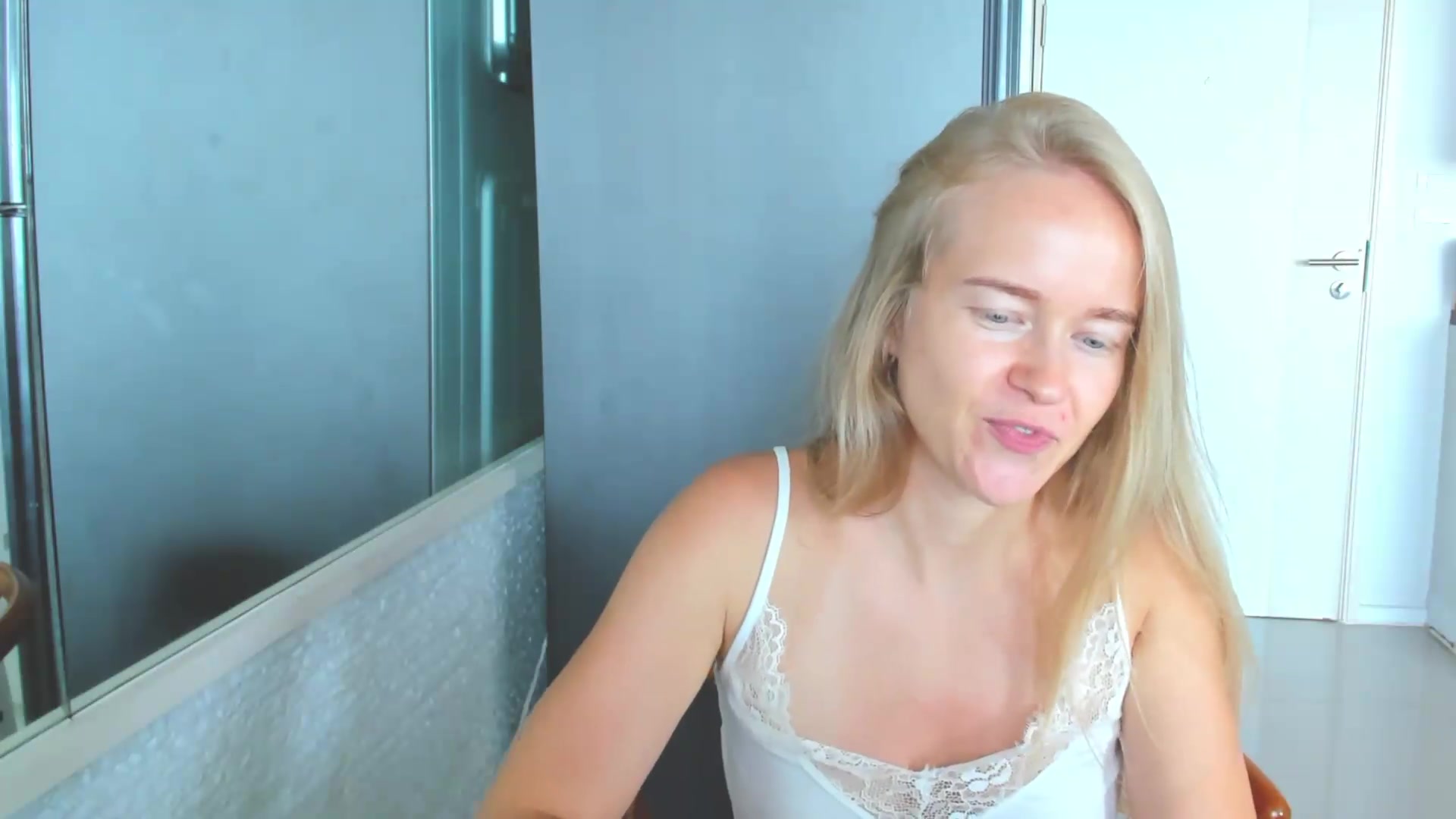 Gallery image thumbnail from Petite_Star's myfreecams stream on, 08/19/2026, 05:51 image 13 of 20