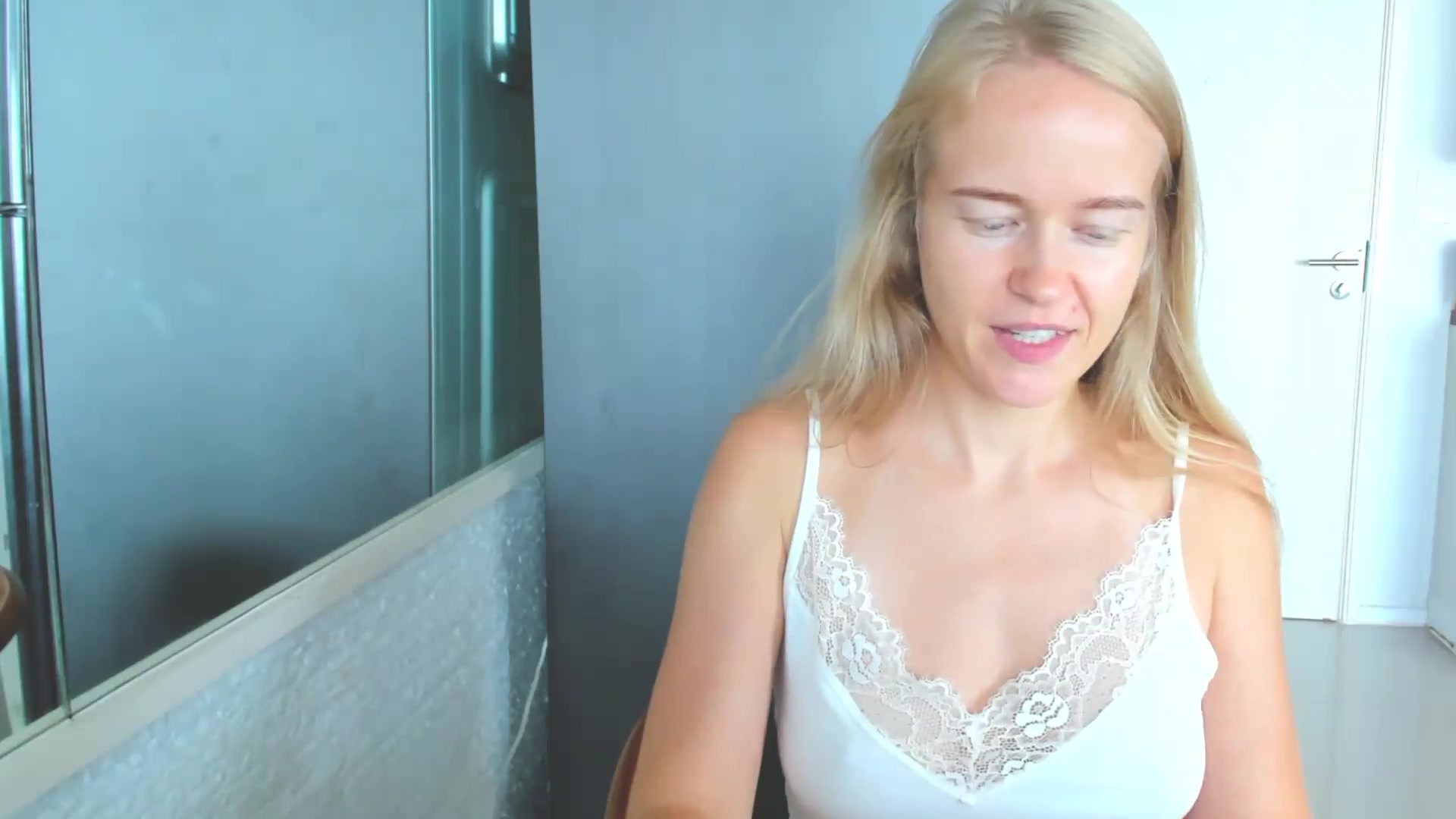 Gallery image thumbnail from Petite_Star's myfreecams stream on, 08/19/2026, 05:51 image 9 of 20