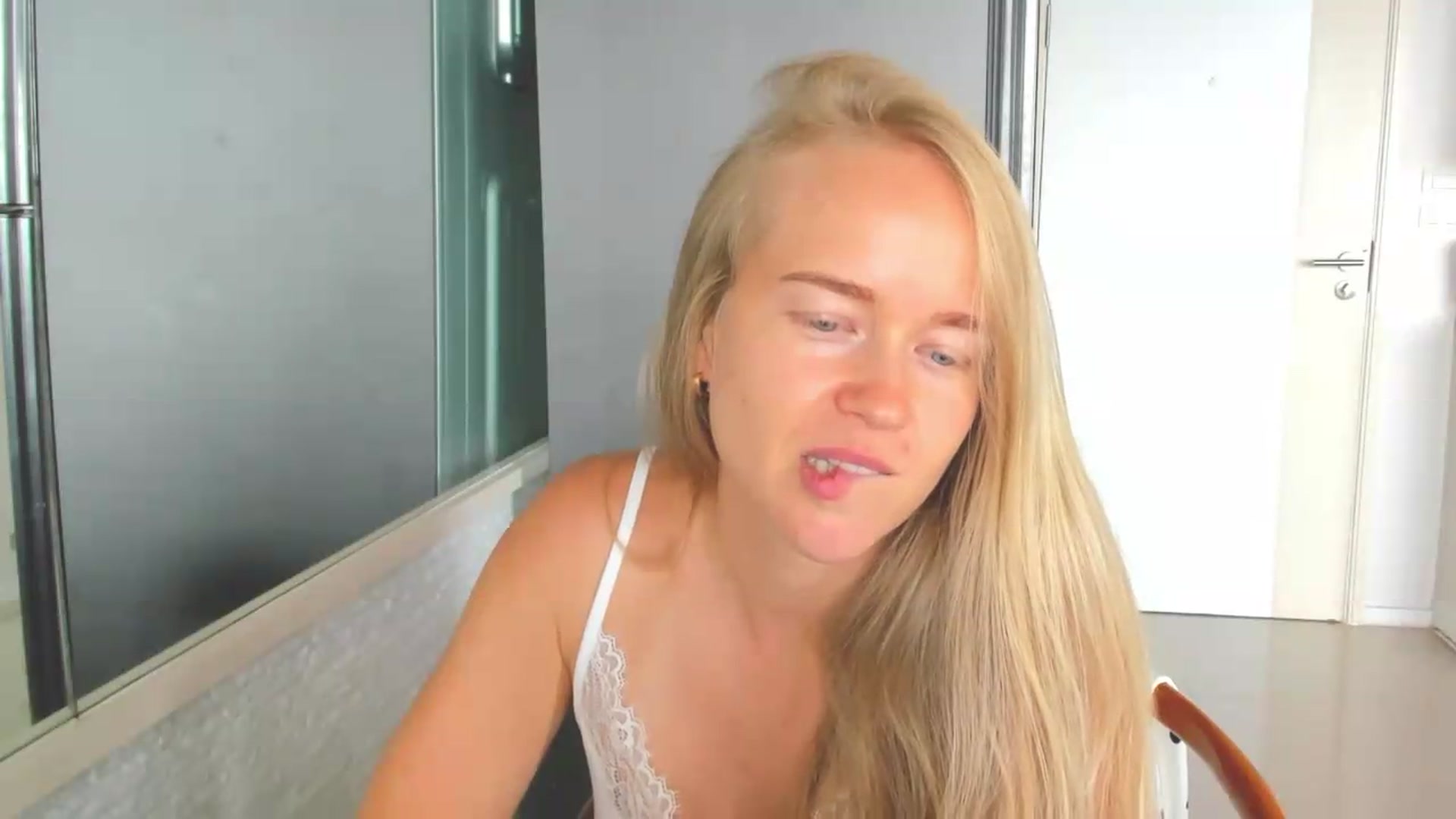 Gallery image thumbnail from Petite_Star's myfreecams stream on, 08/19/2026, 07:39 image 15 of 20