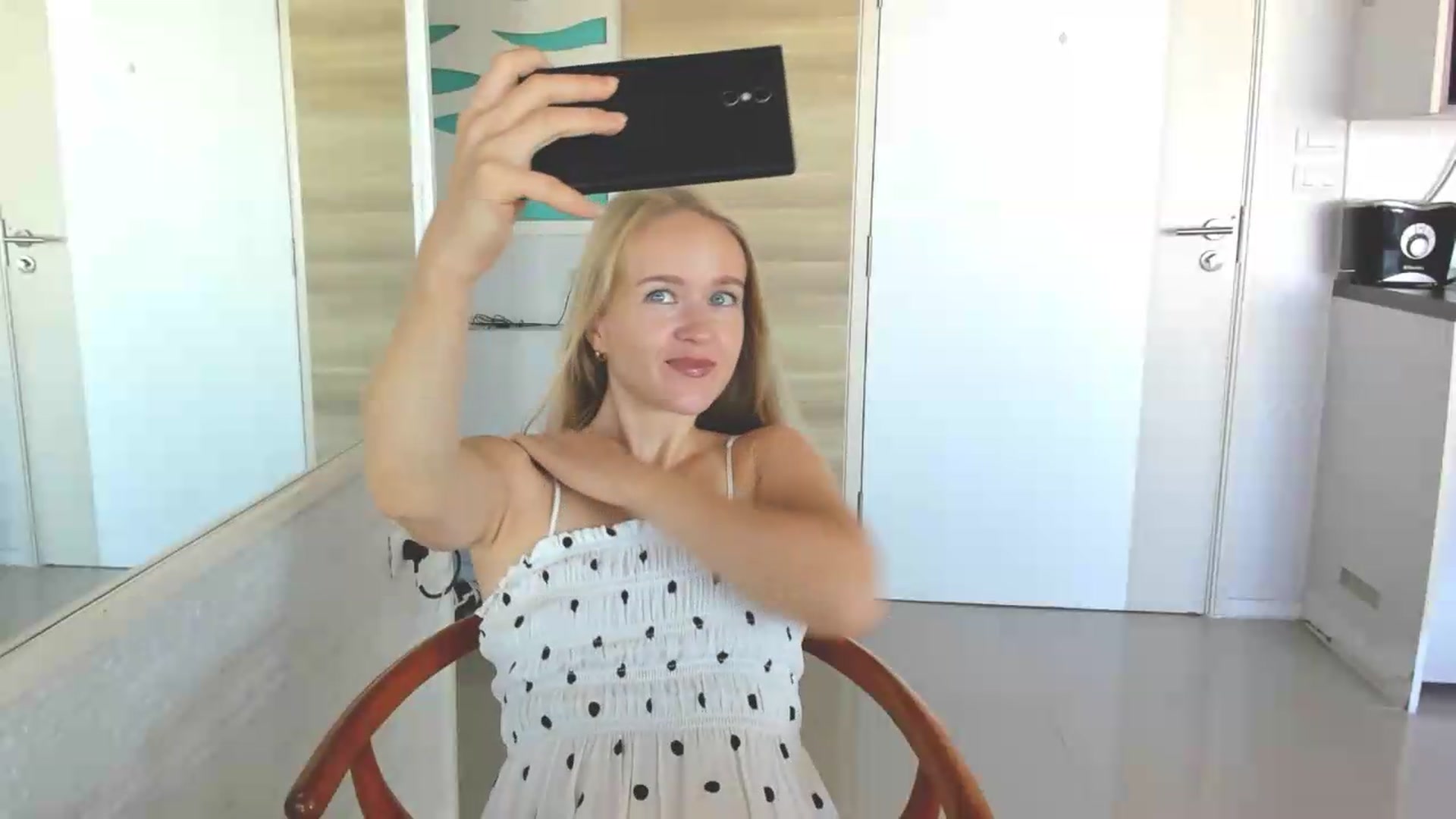 Gallery image thumbnail from Petite_Star's myfreecams stream on, 08/27/2026, 02:47 image 3 of 20