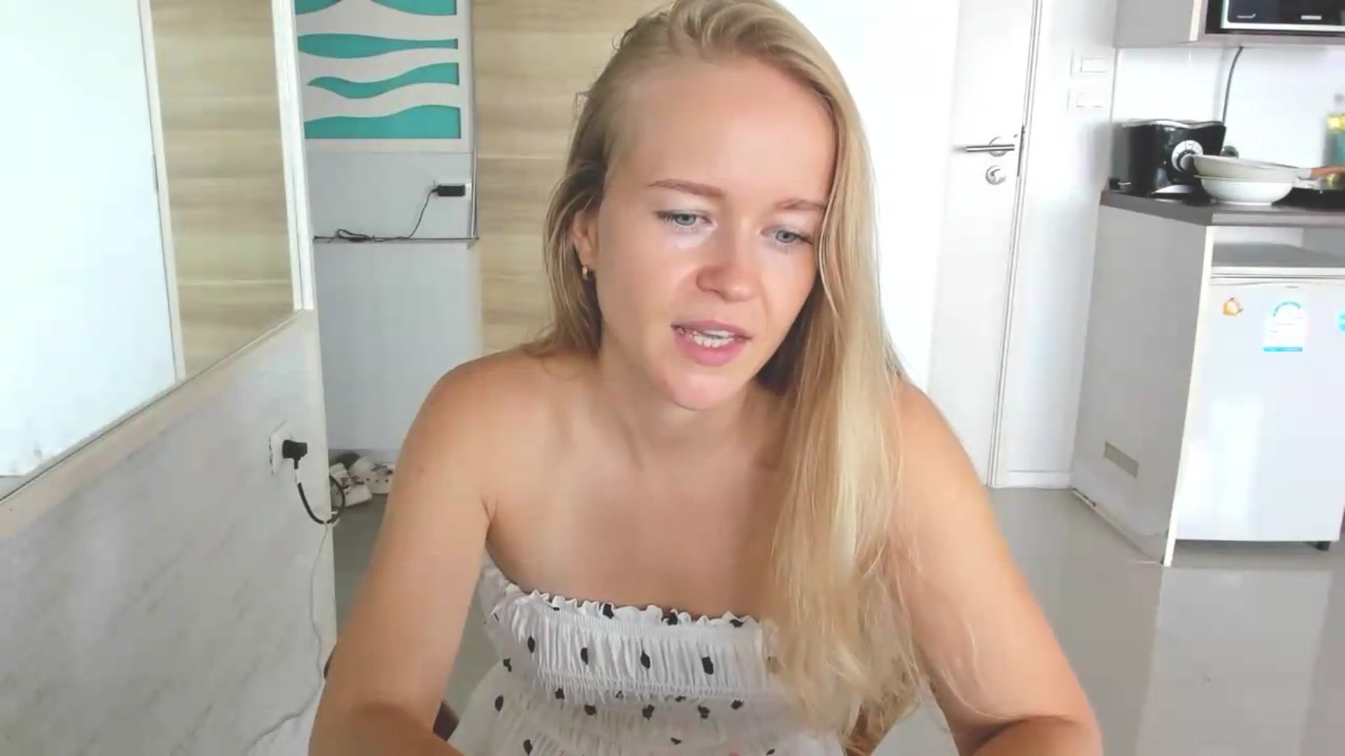 Gallery image thumbnail from Petite_Star's myfreecams stream on, 08/31/2026, 03:12 image 15 of 20