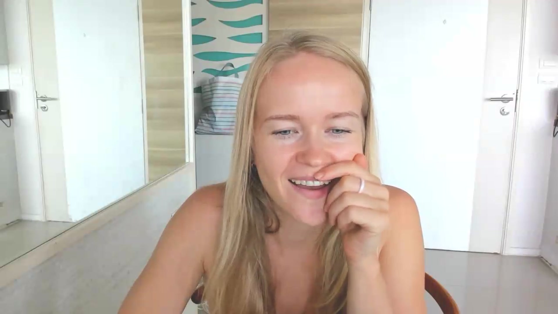 Gallery image thumbnail from Petite_Star's myfreecams stream on, 09/10/2026, 07:22 image 16 of 20