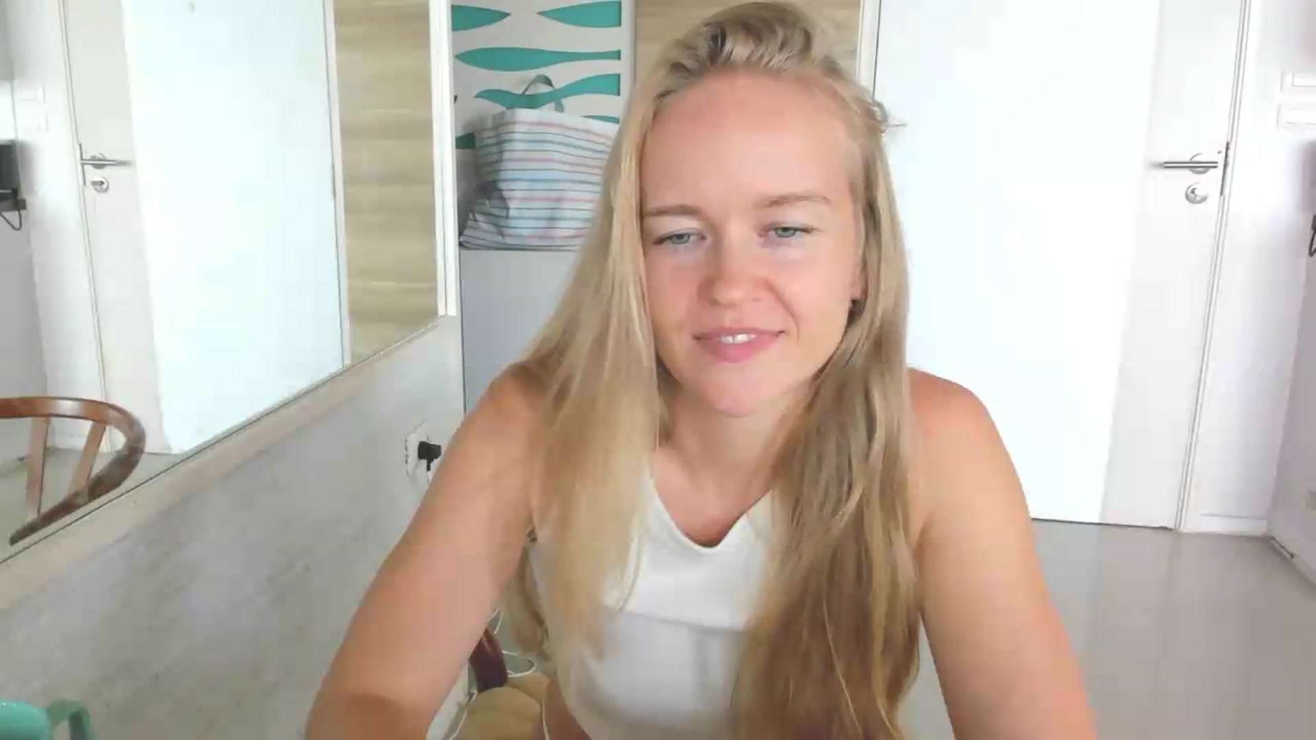 Gallery image thumbnail from Petite_Star's myfreecams stream on, 09/10/2026, 07:22 image 18 of 20