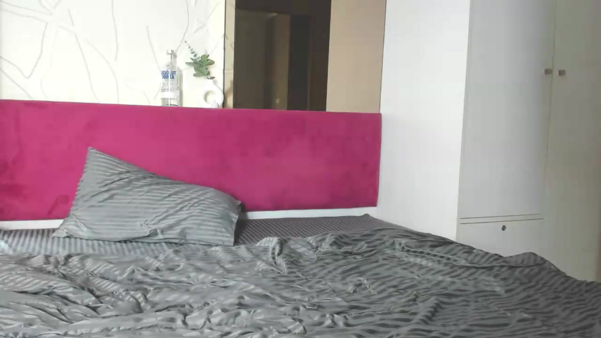 Gallery image thumbnail from Petite_Star's myfreecams stream on, 09/14/2026, 07:20 image 19 of 20