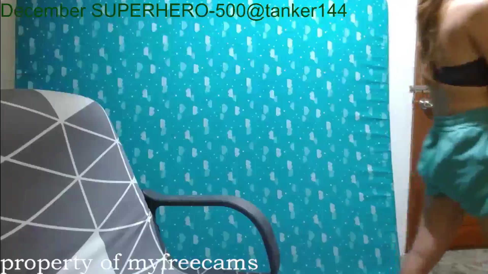 Gallery image thumbnail from Petite_sweety's myfreecams stream on, 12/14/2025, 10:11 image 16 of 20