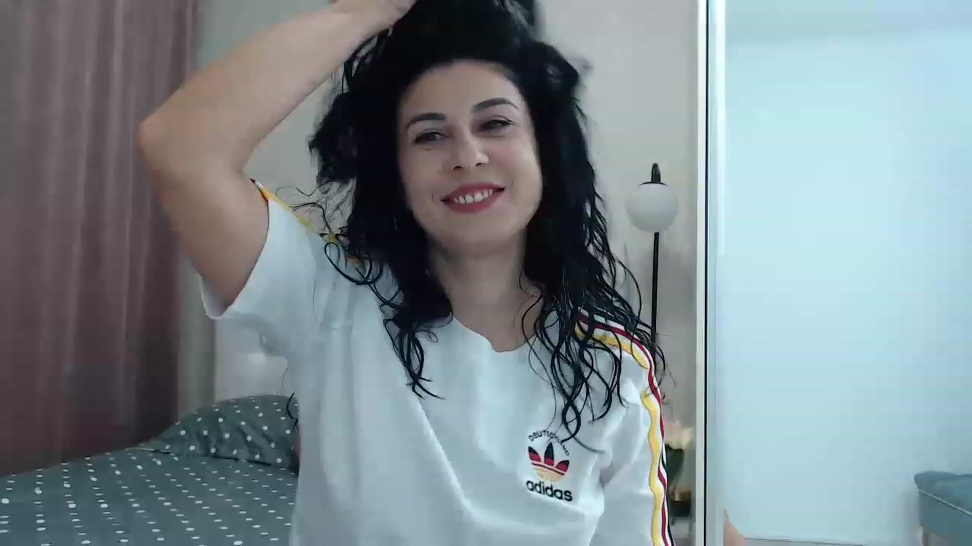 Gallery image thumbnail from Petitebunny1's myfreecams stream on, 12/08/2022, 23:10 image 5 of 20