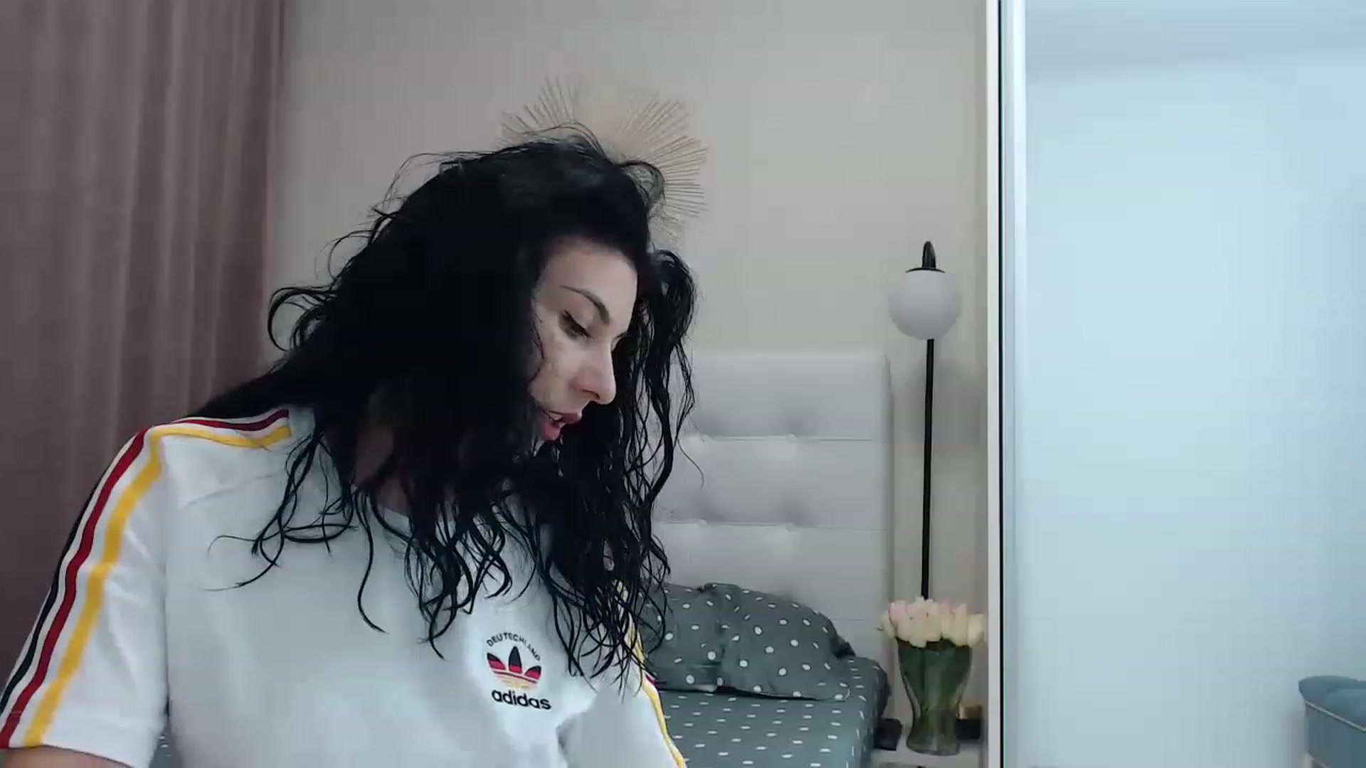 Gallery image thumbnail from Petitebunny1's myfreecams stream on, 12/09/2022, 24:50 image 4 of 20