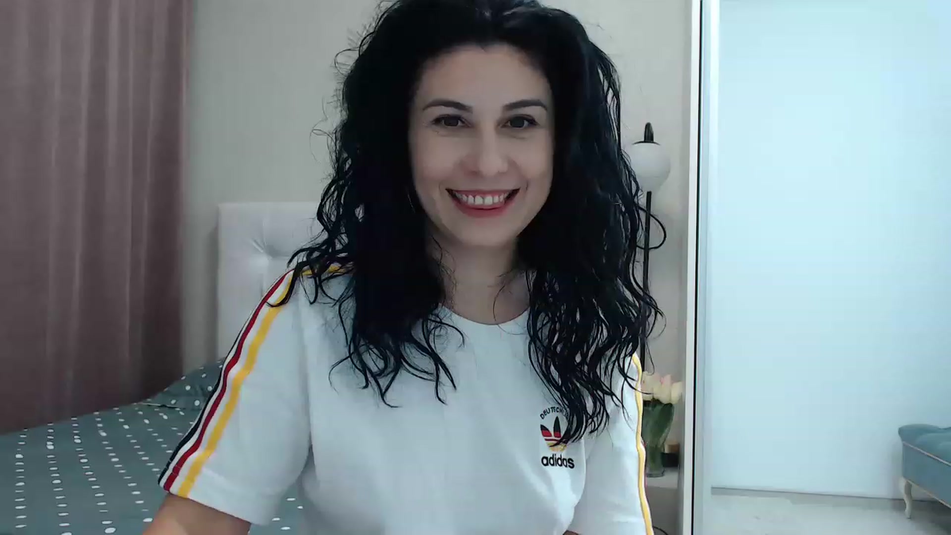 Gallery image thumbnail from Petitebunny1's myfreecams stream on, 12/09/2022, 24:50 image 13 of 20