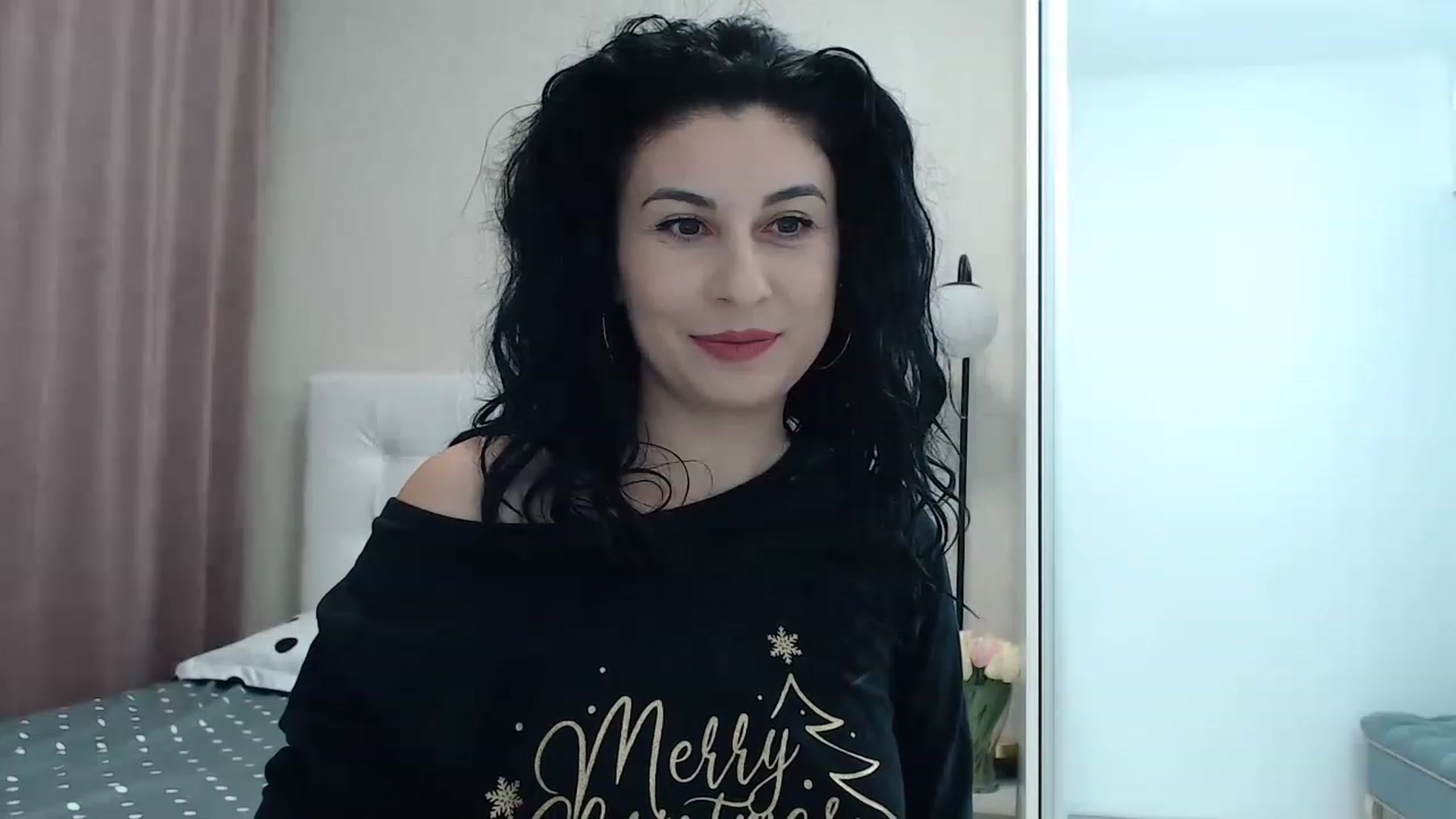 Gallery image thumbnail from Petitebunny1's myfreecams stream on, 12/11/2022, 24:02 image 4 of 20