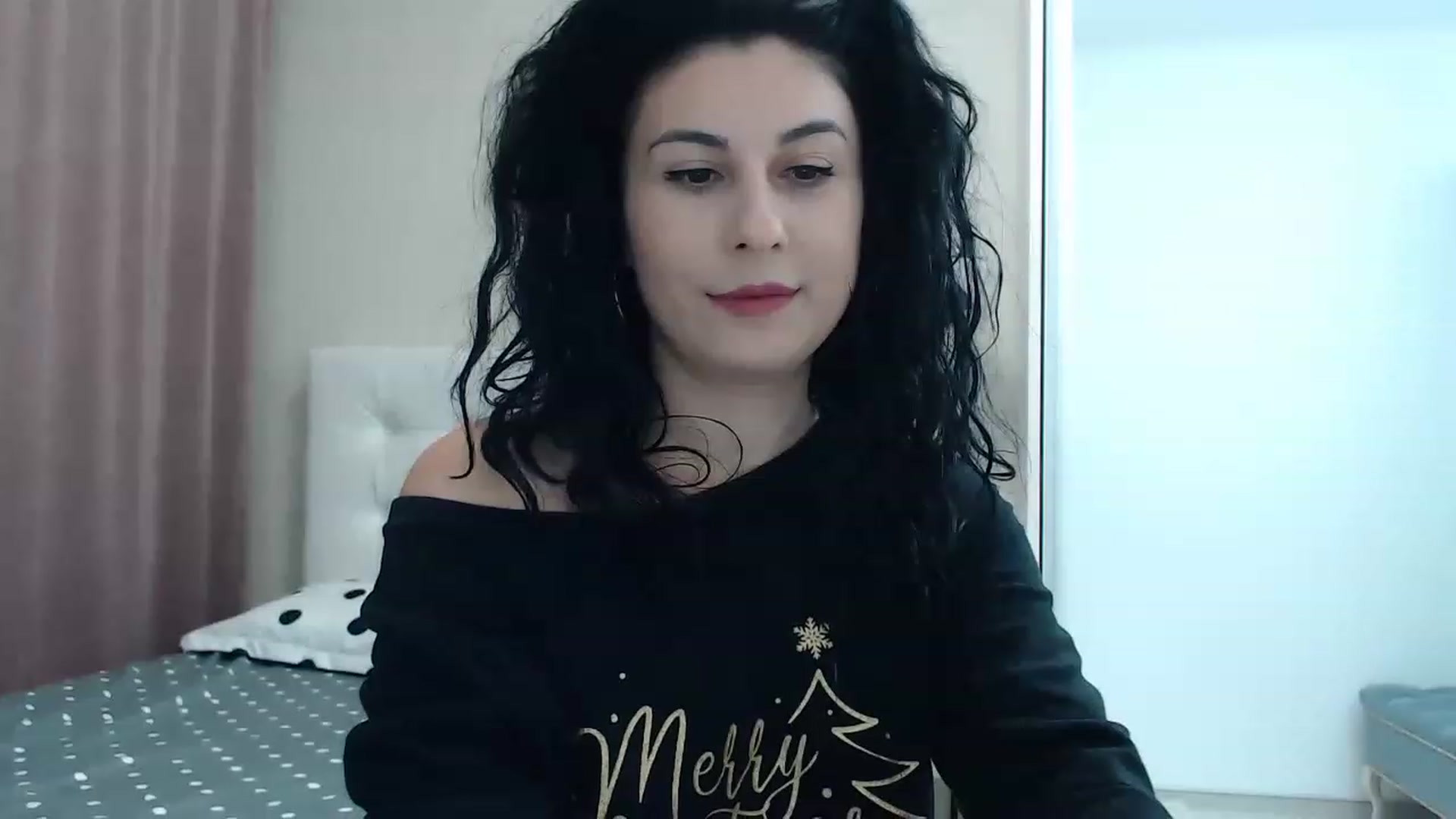 Gallery image thumbnail from Petitebunny1's myfreecams stream on, 12/11/2022, 24:02 image 9 of 20